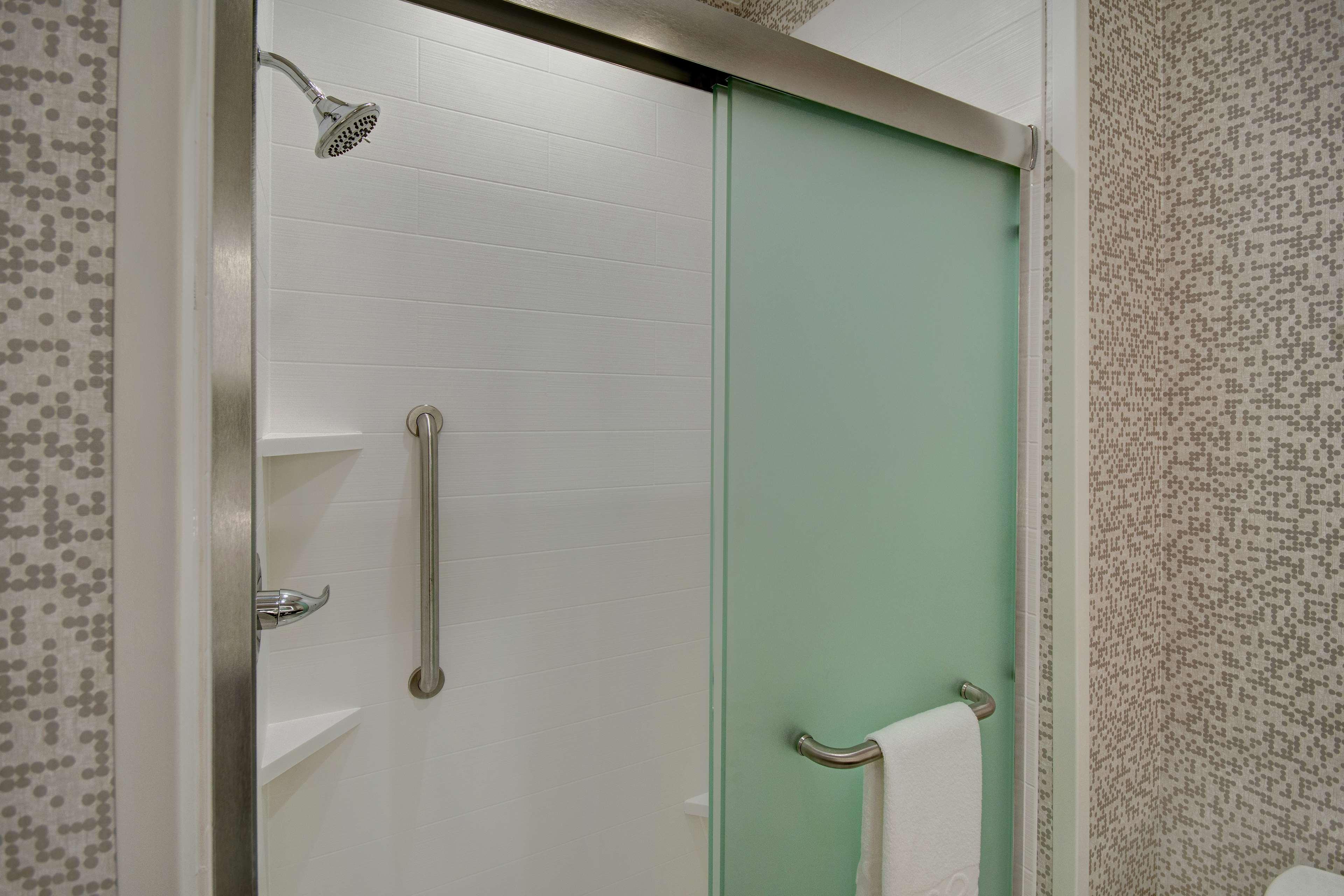 Studio King Size Bed