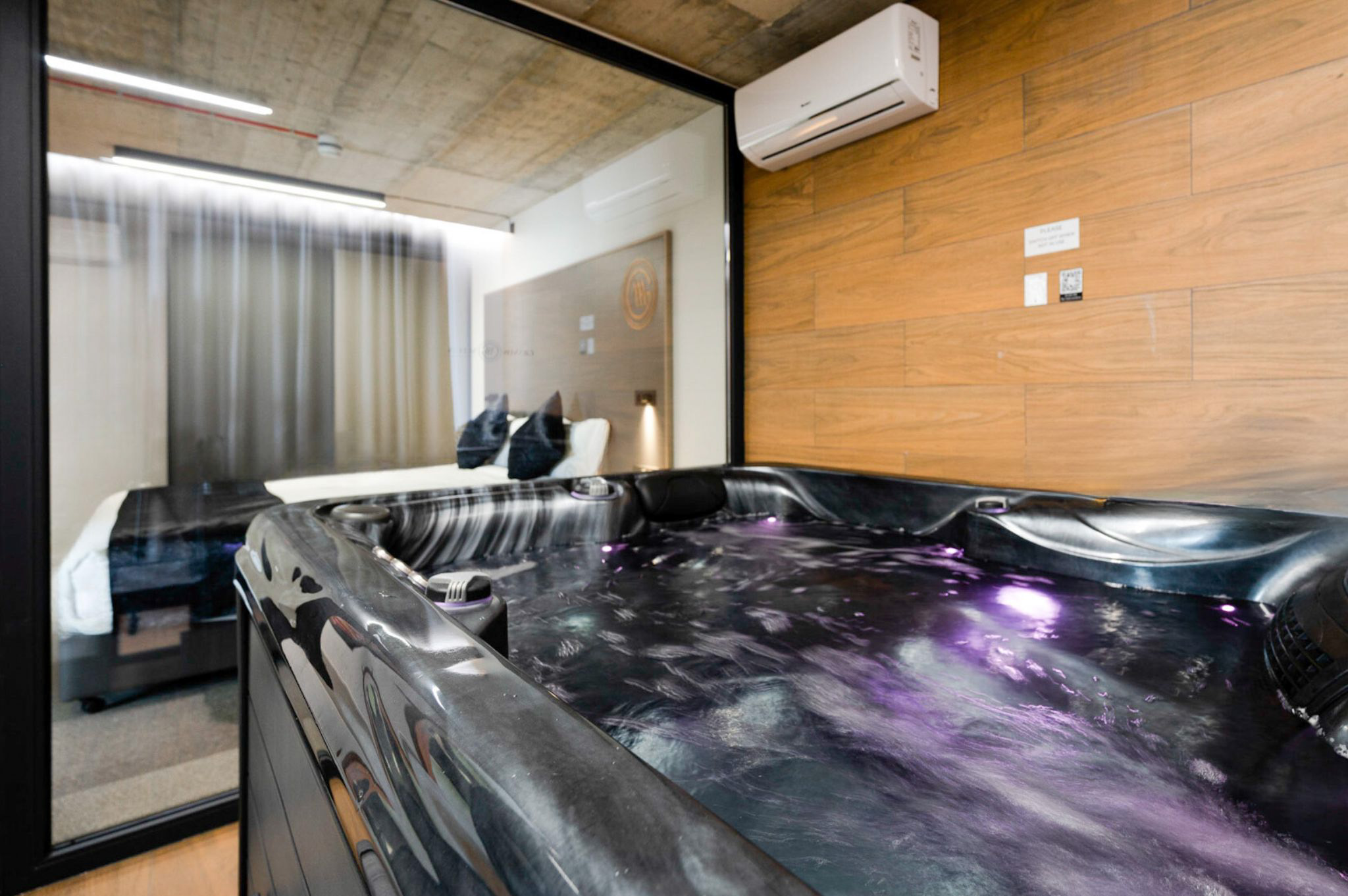 Suite with Jacuzzi