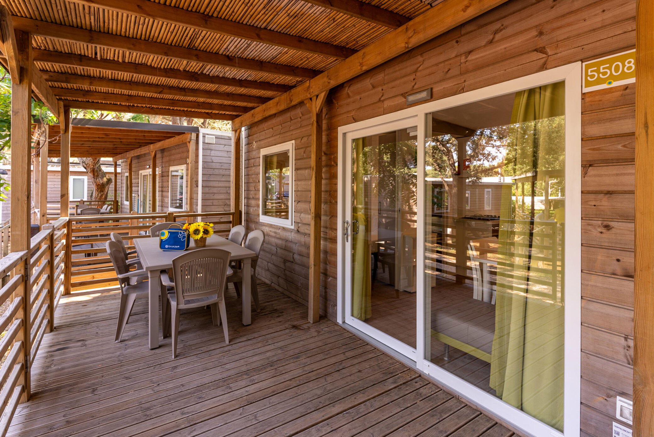 Lodge Capacity 6 Three Bedroom