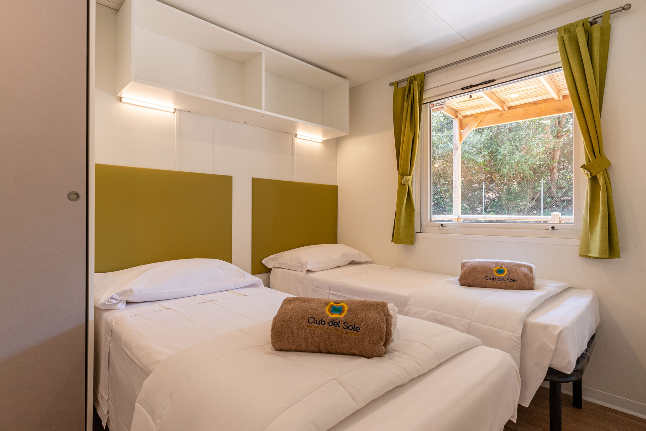 Lodge Capacity 6 Three Bedroom