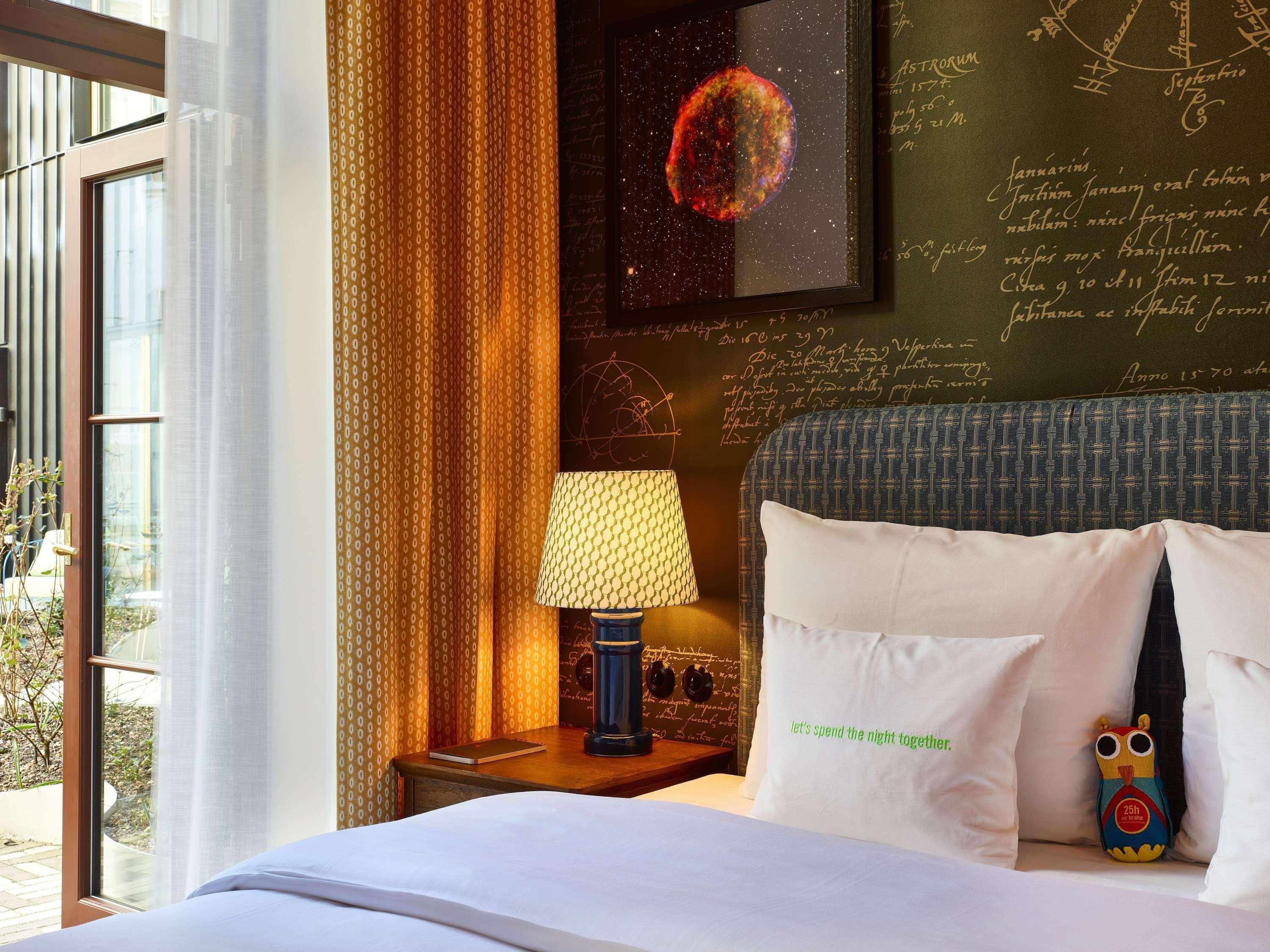 Double or Twin Standard