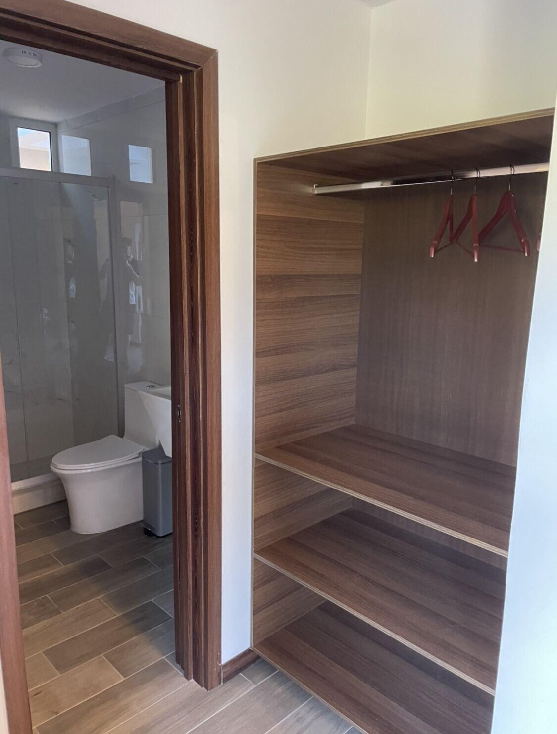 Studio Premium Queen Bed