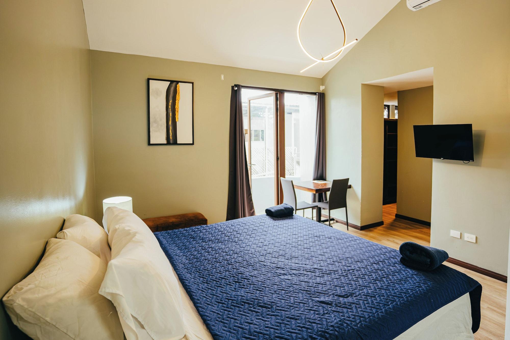 Double Superior Queen Bed