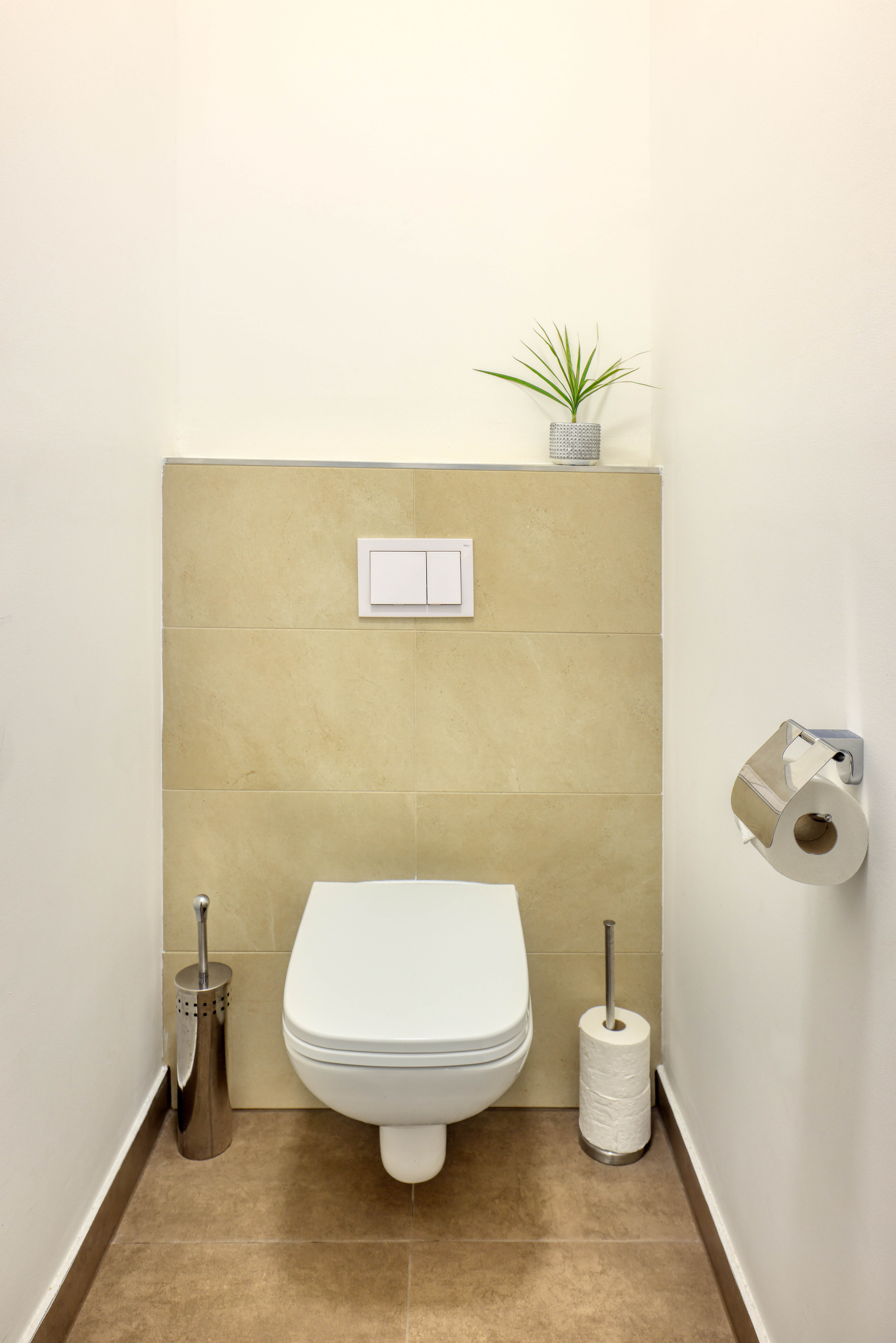 Studio Executive King Bed