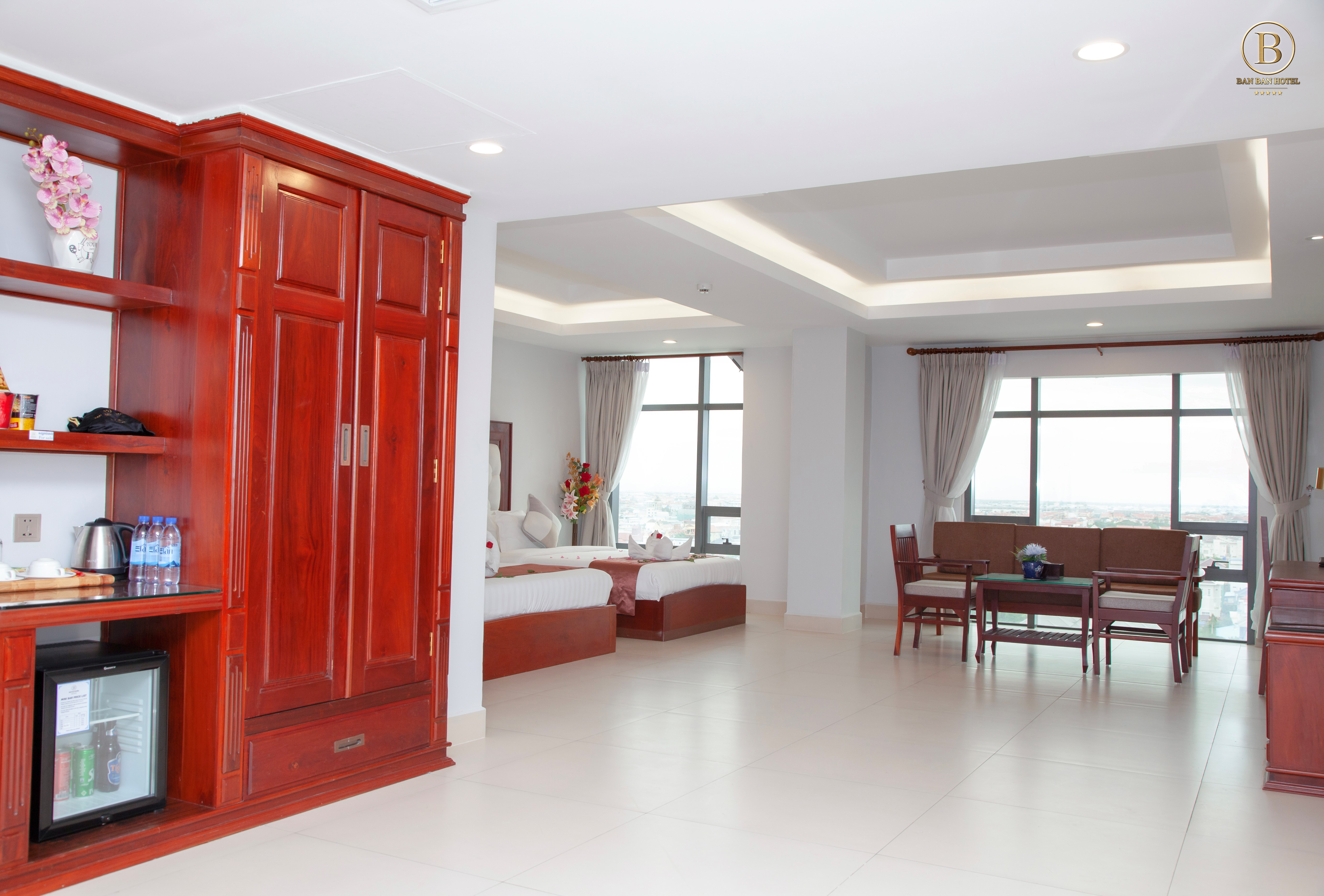 Family Room City View