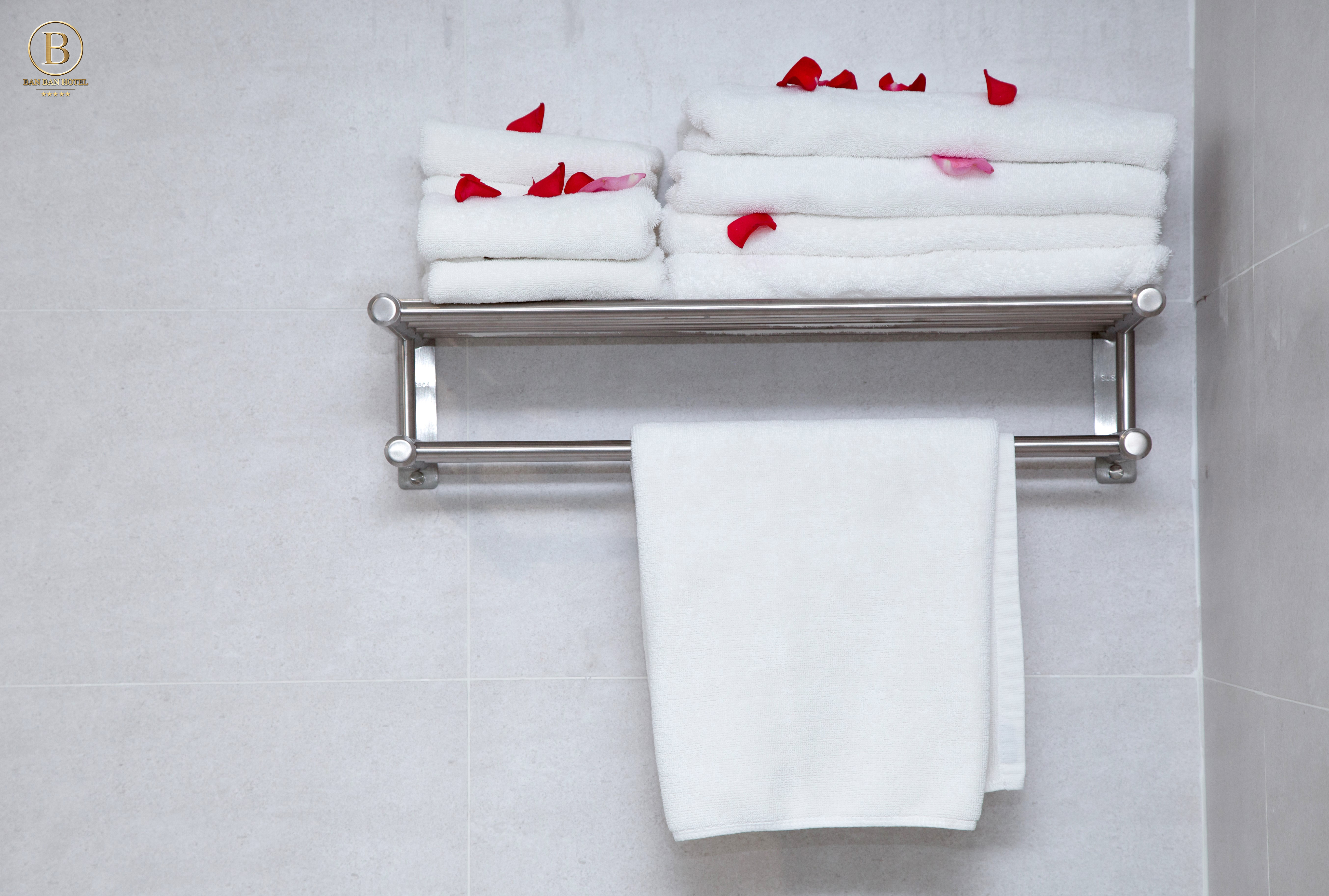 Twin Deluxe Two Beds