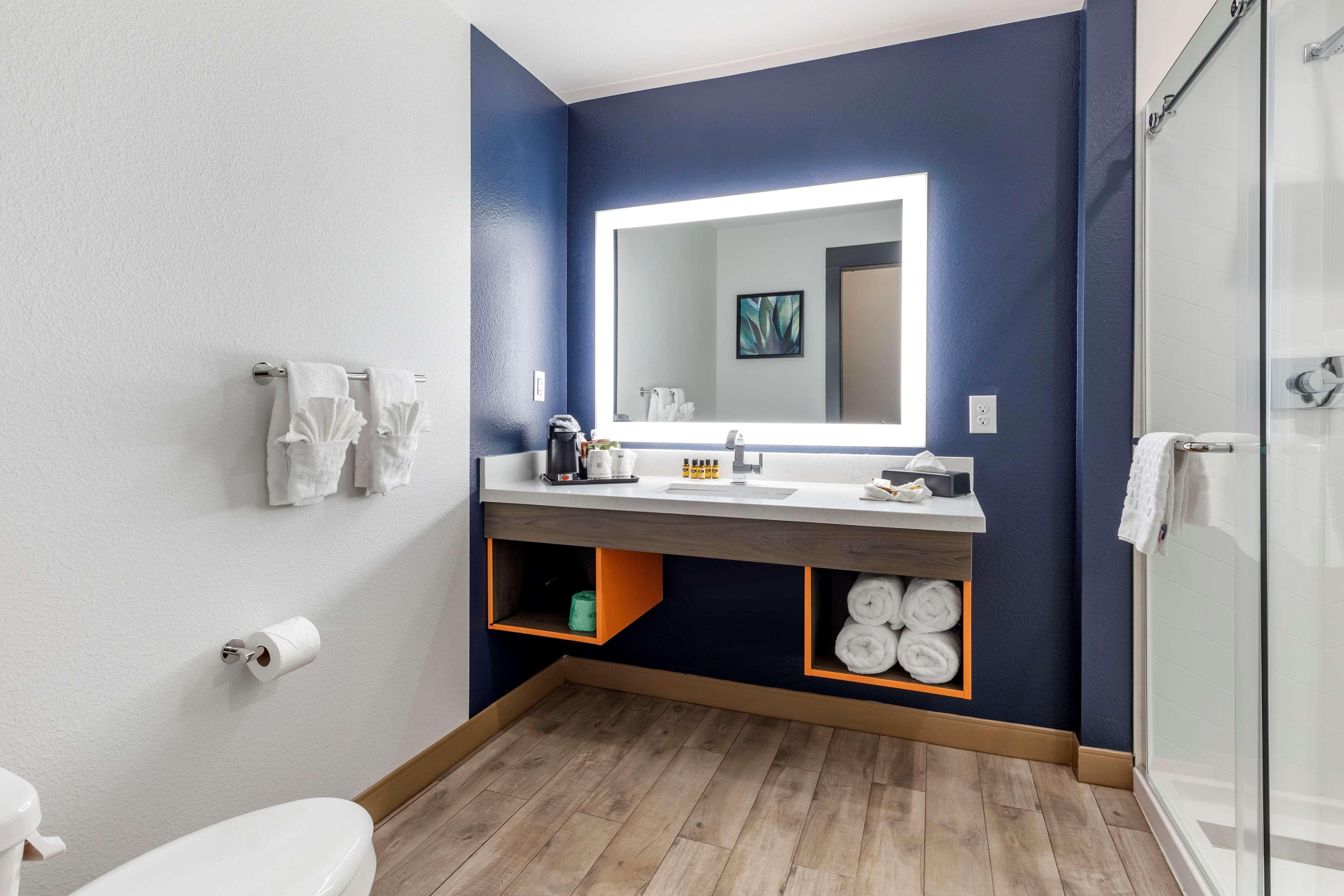 Room Accessible-two Queen Beds