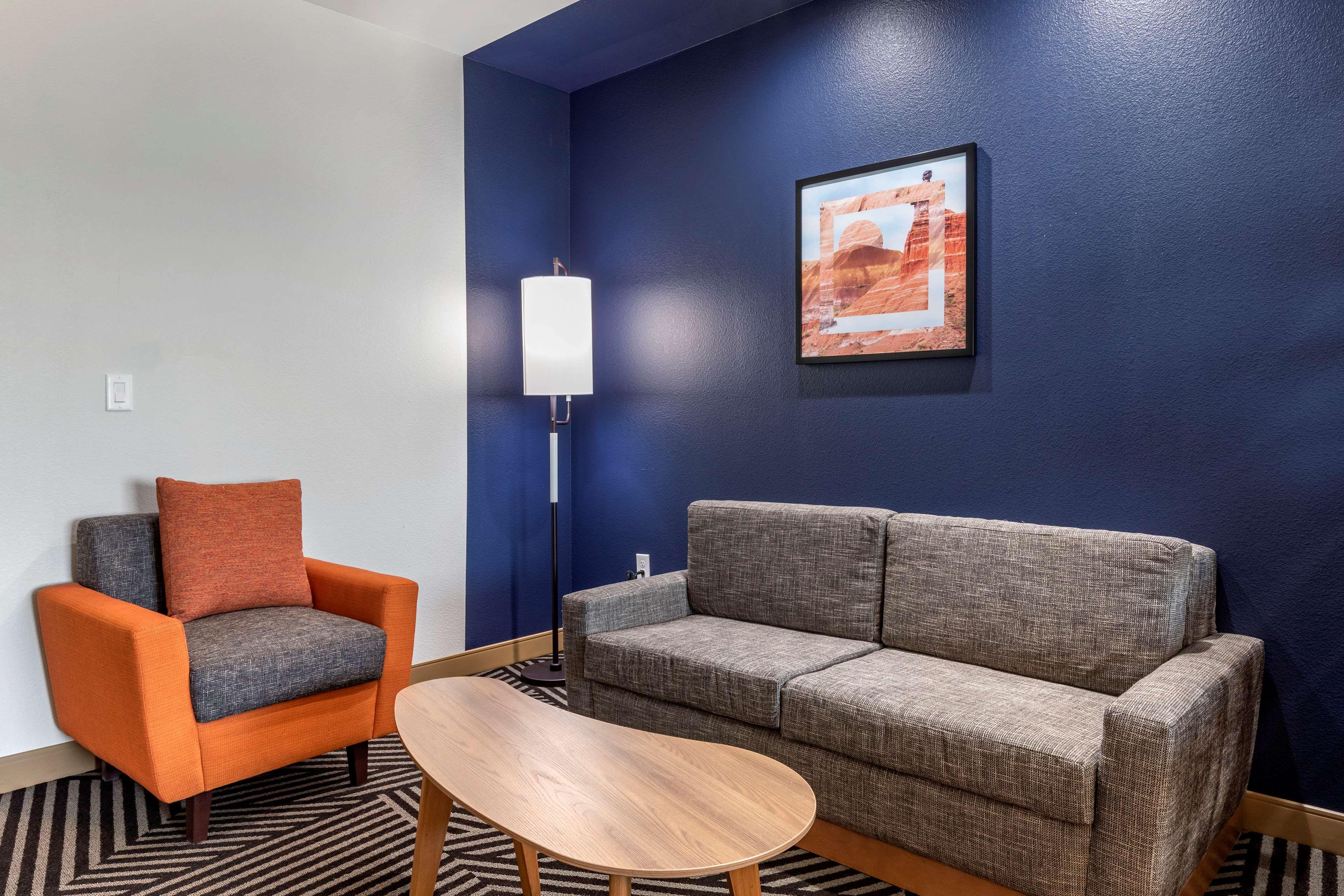 Suite Two Queen Beds