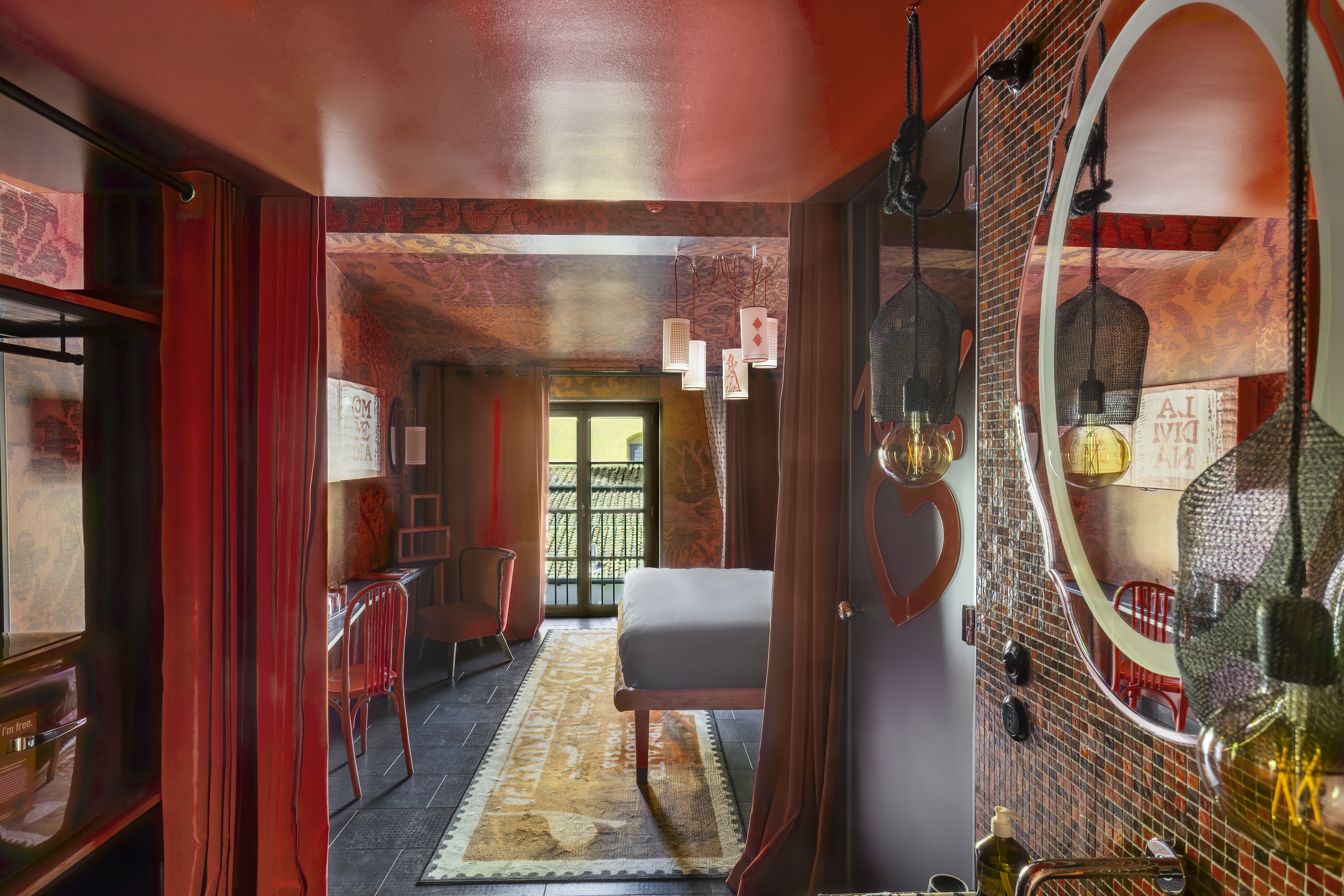 Double or Twin Standard