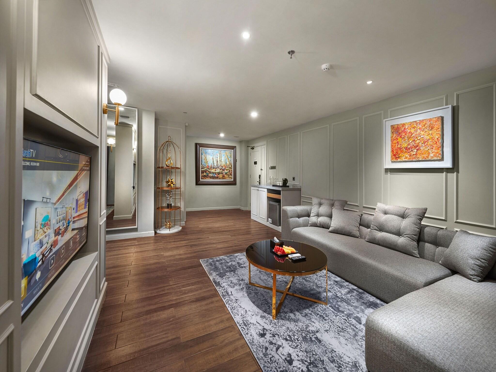 Suite Queen Size Bed