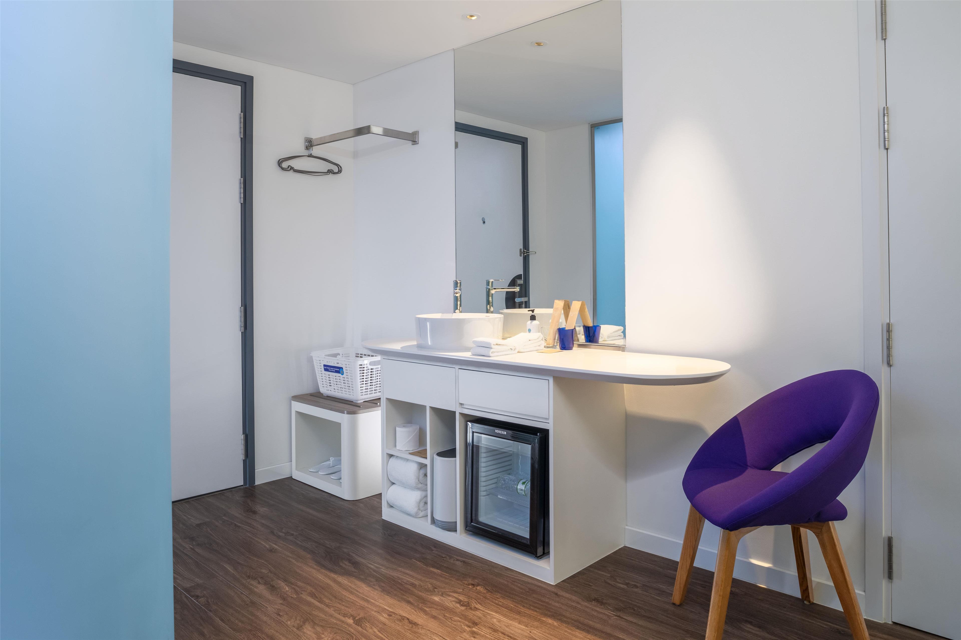 Double King Size Bed