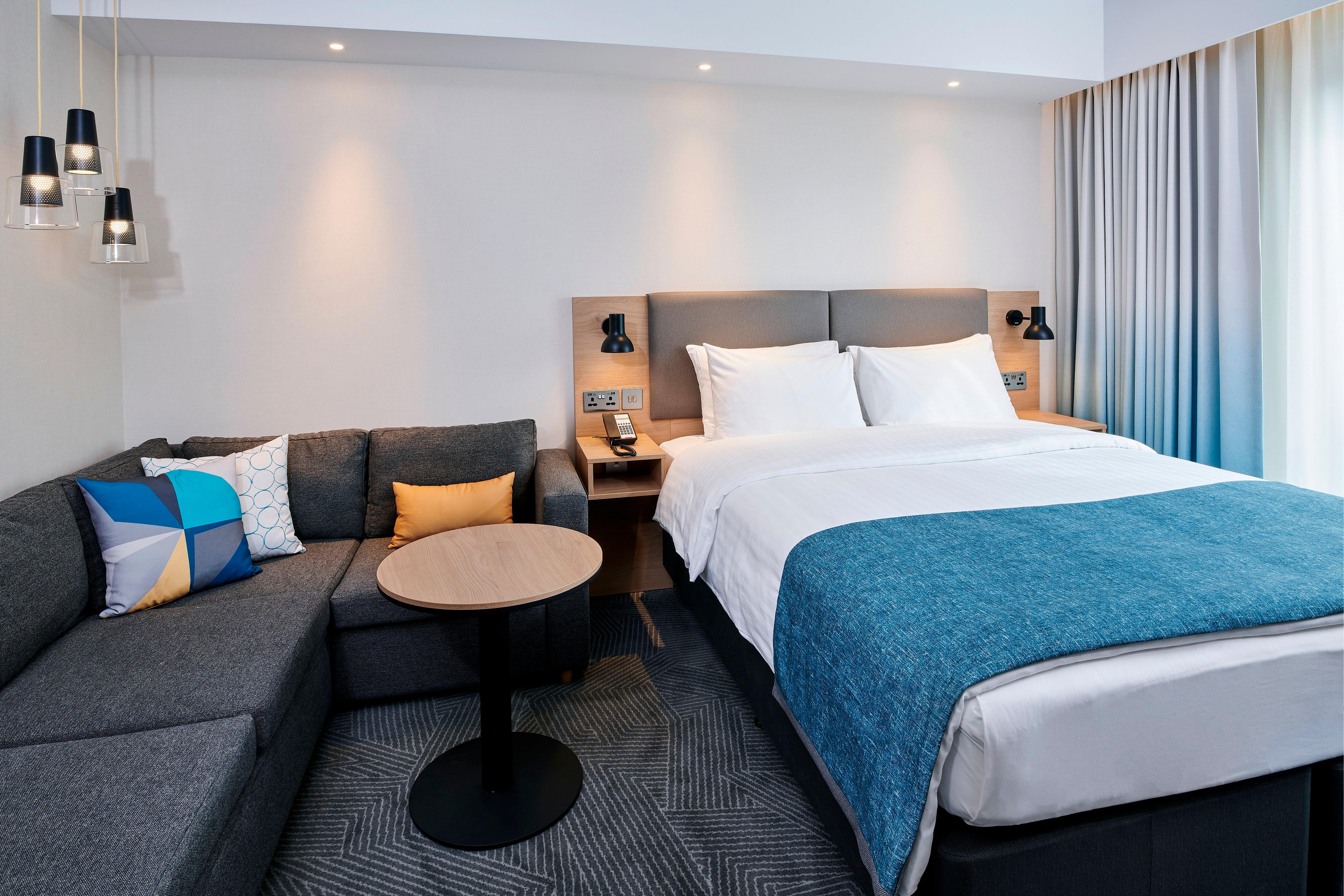 Double Queen Size Bed