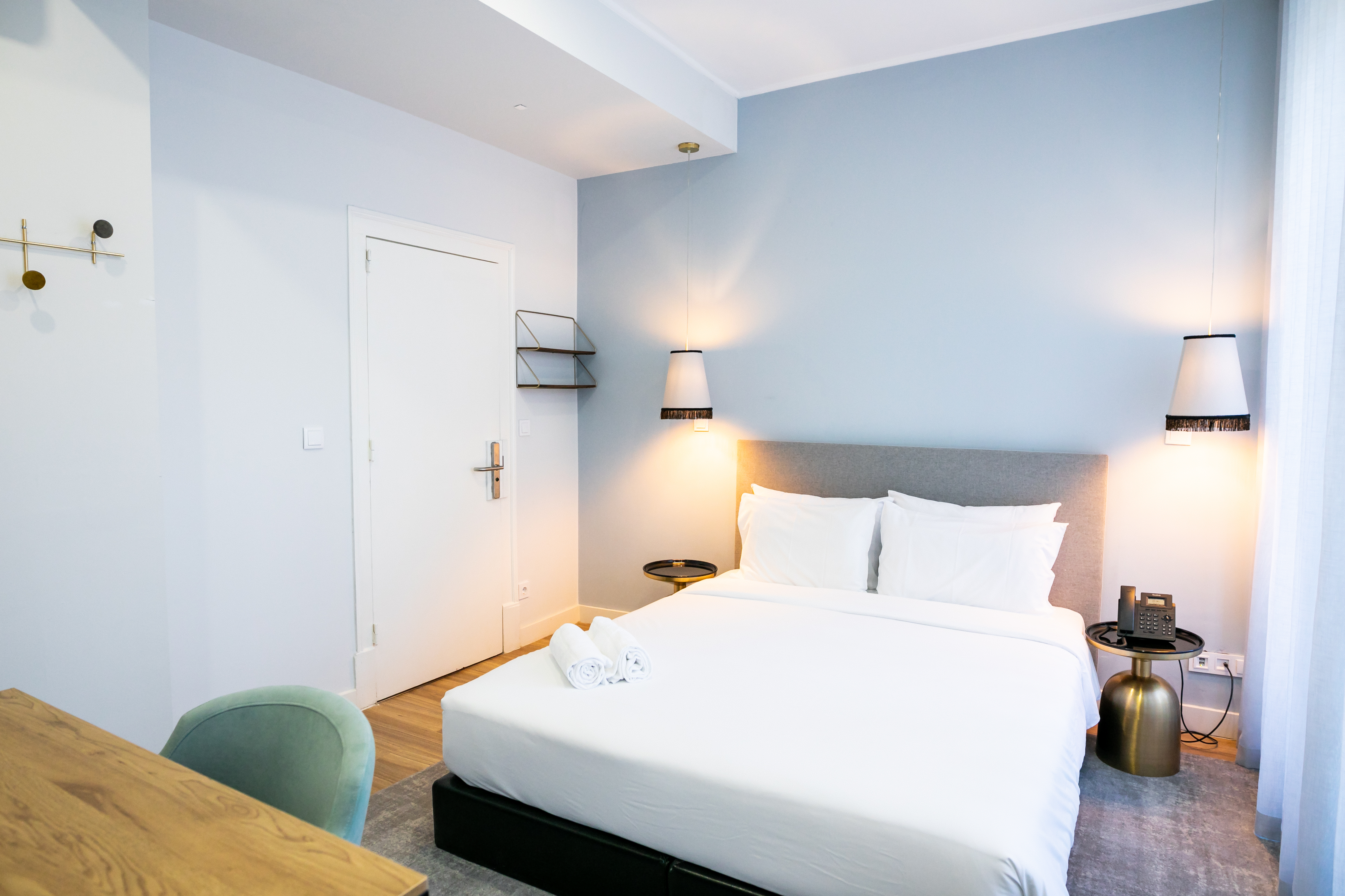 Double or Twin Standard