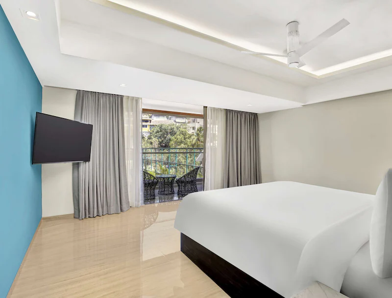 Junior Suite Pool View