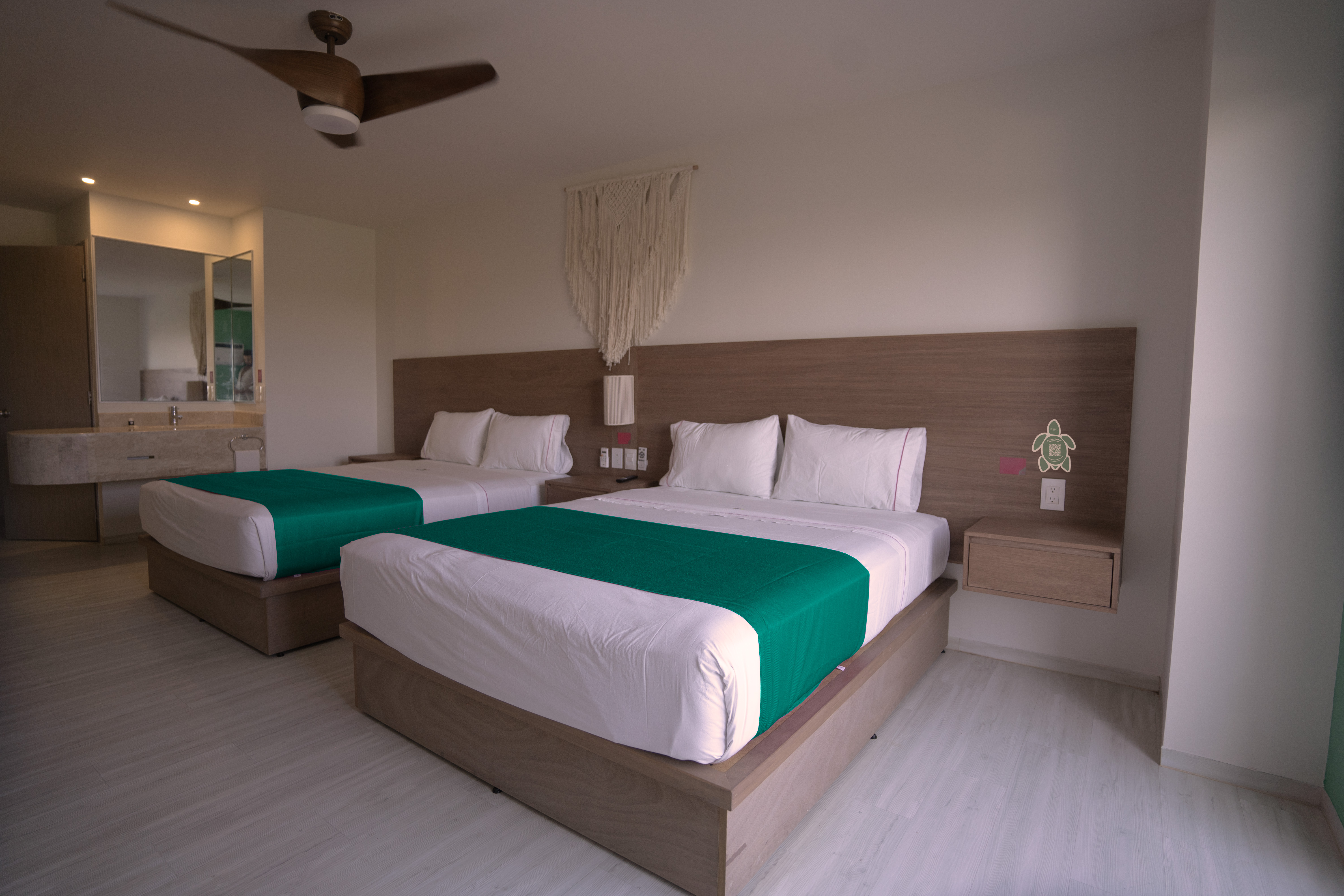 Family Room Two Queen Beds
