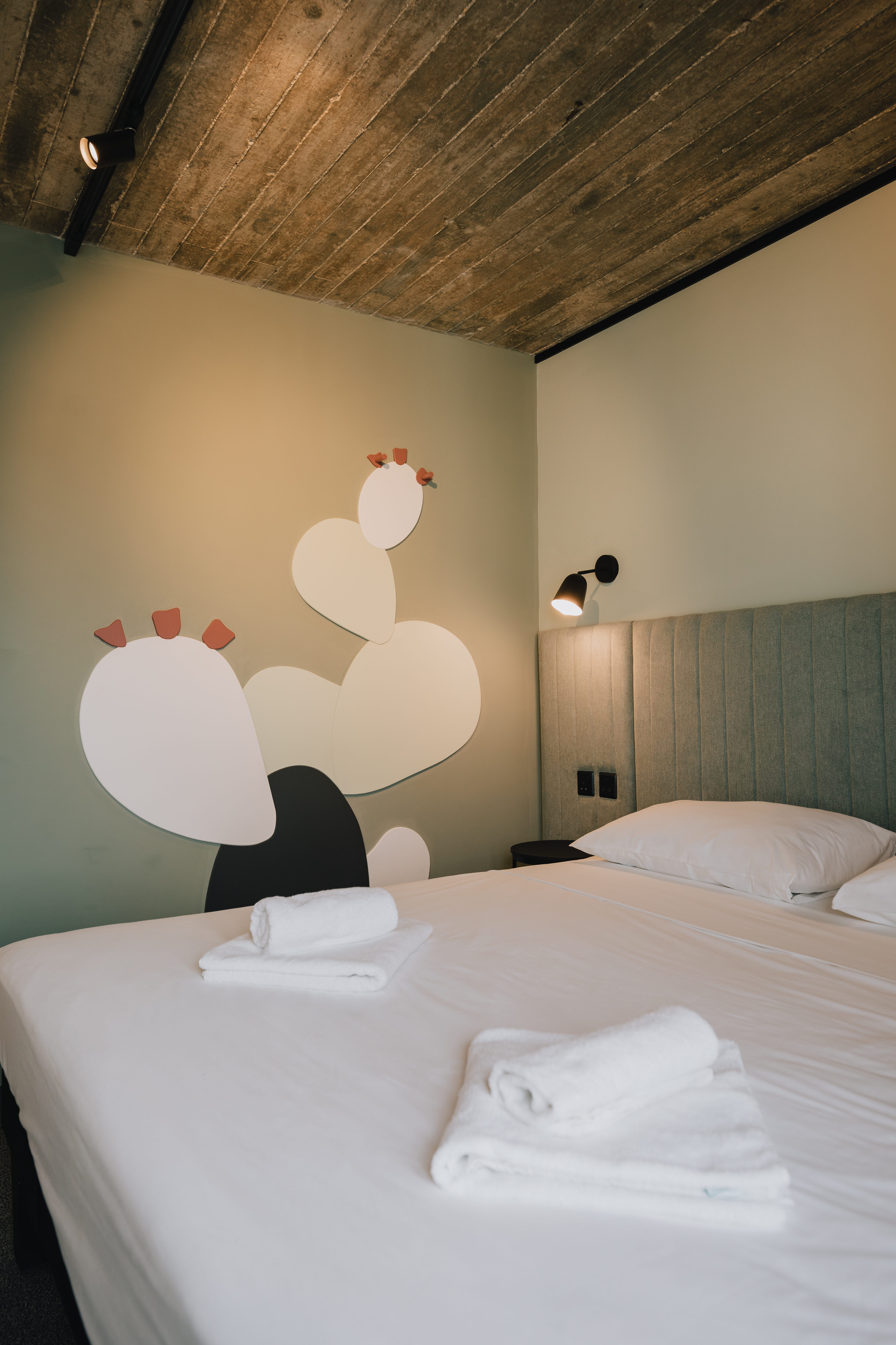 Double Superior King Bed