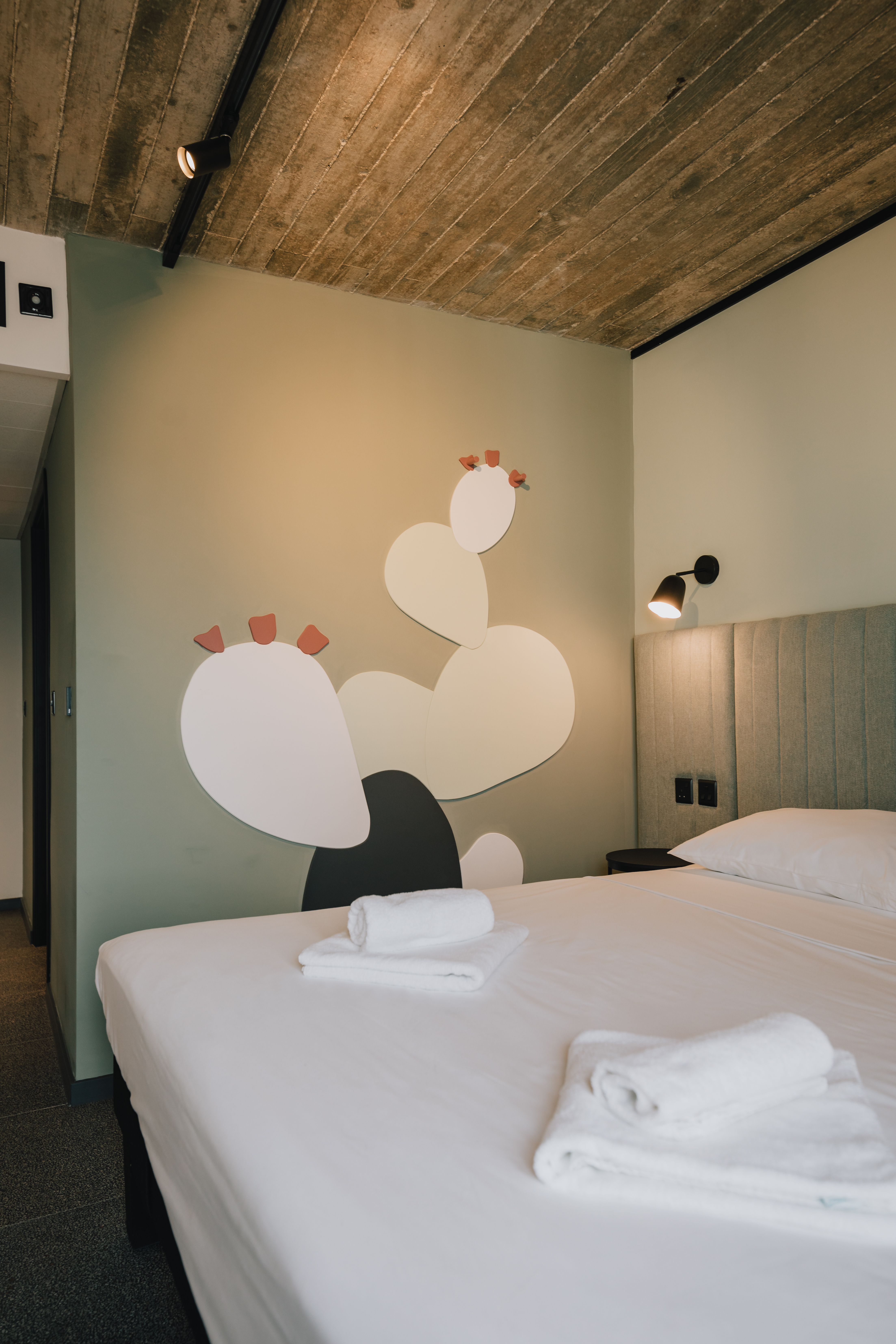 Double Superior King Bed