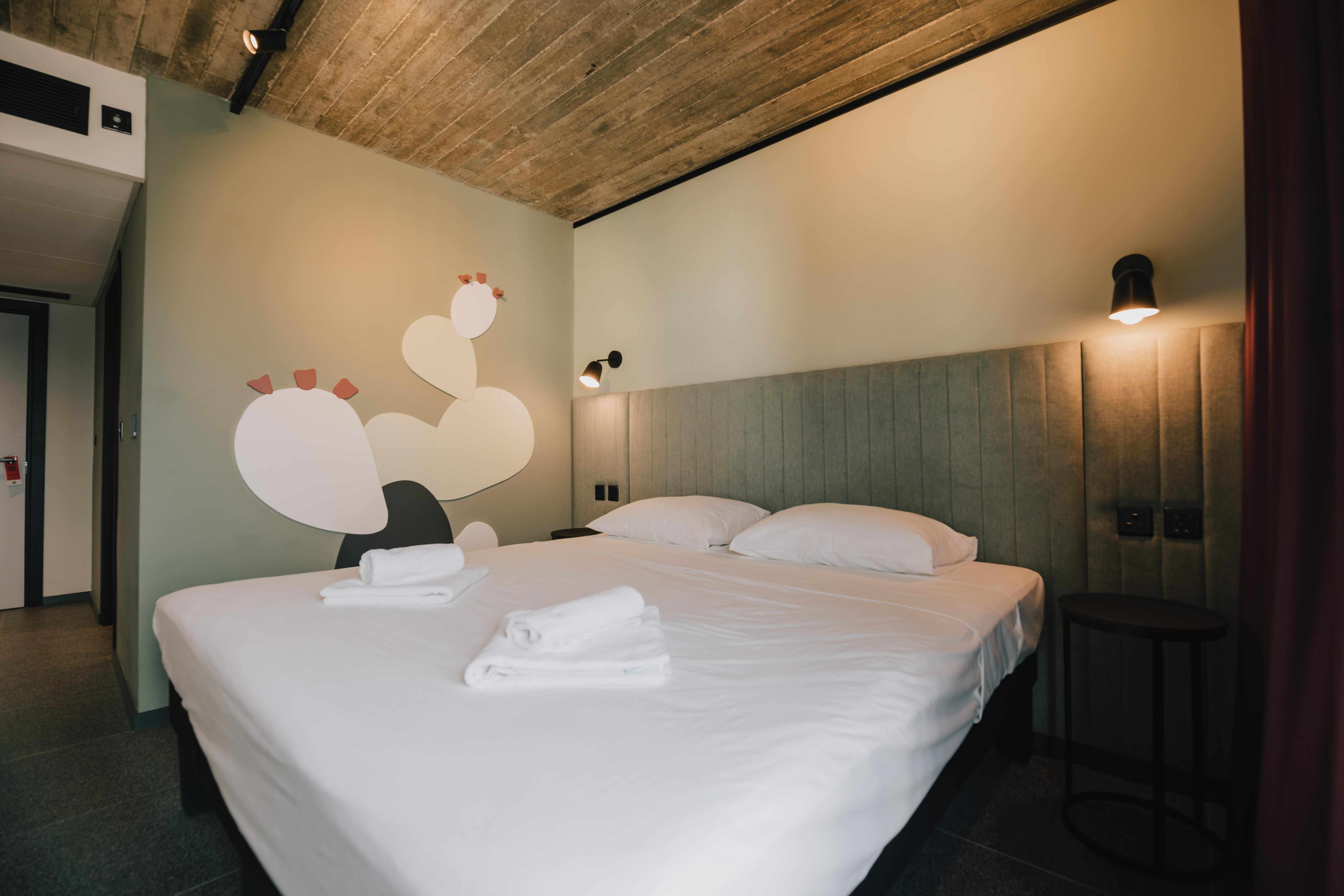 Double Superior King Bed