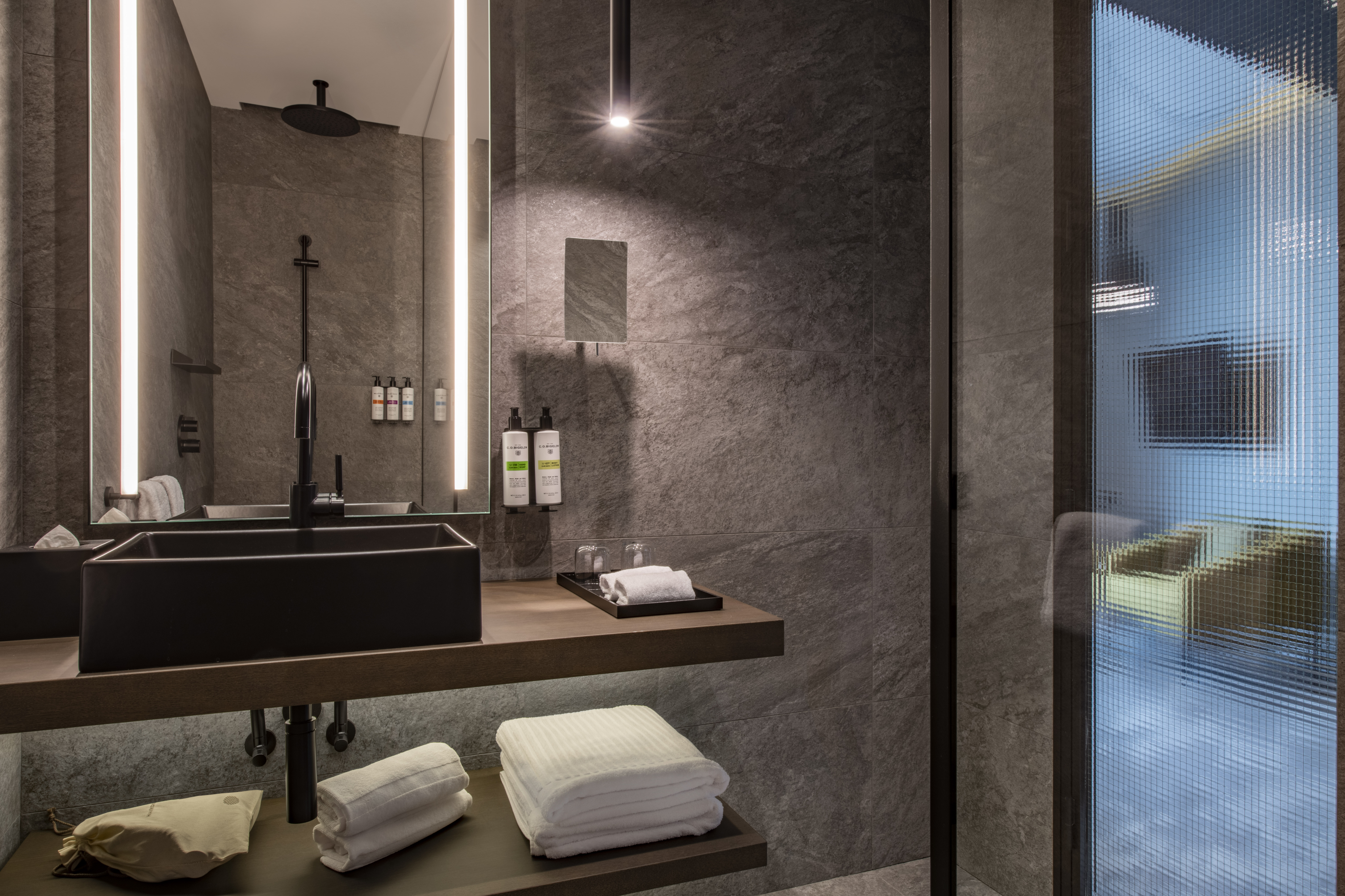 Double Superior King Bed