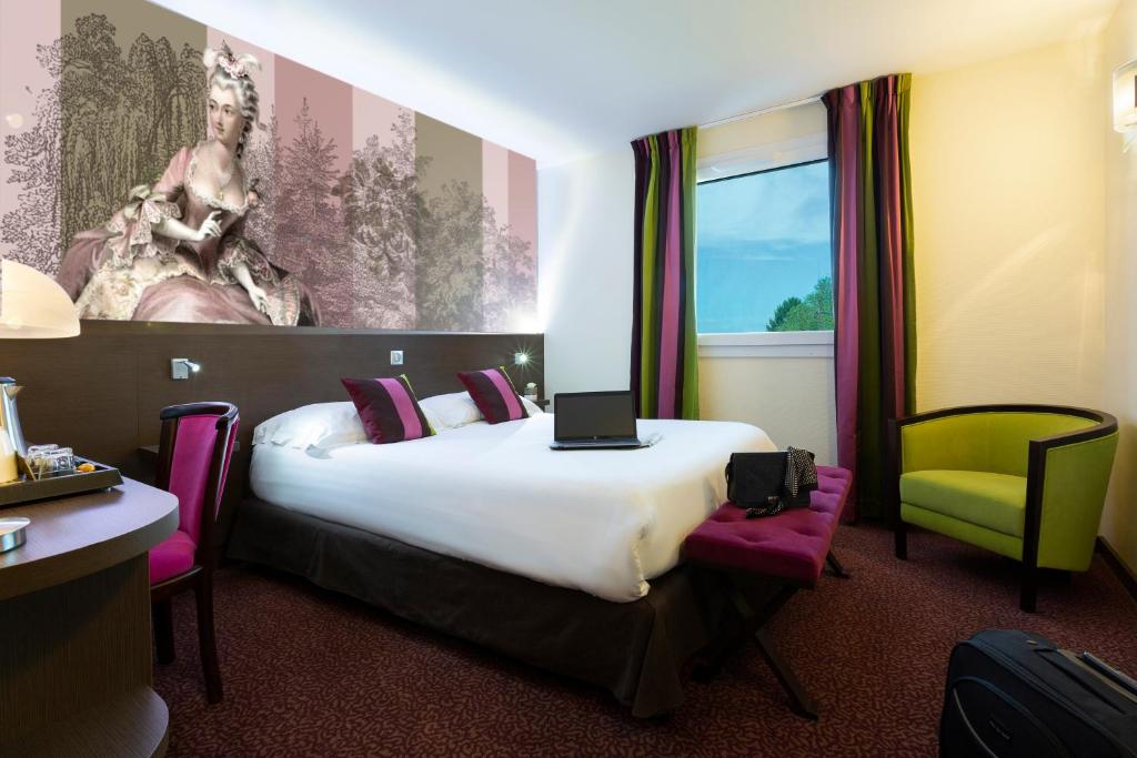 Double or Twin Standard