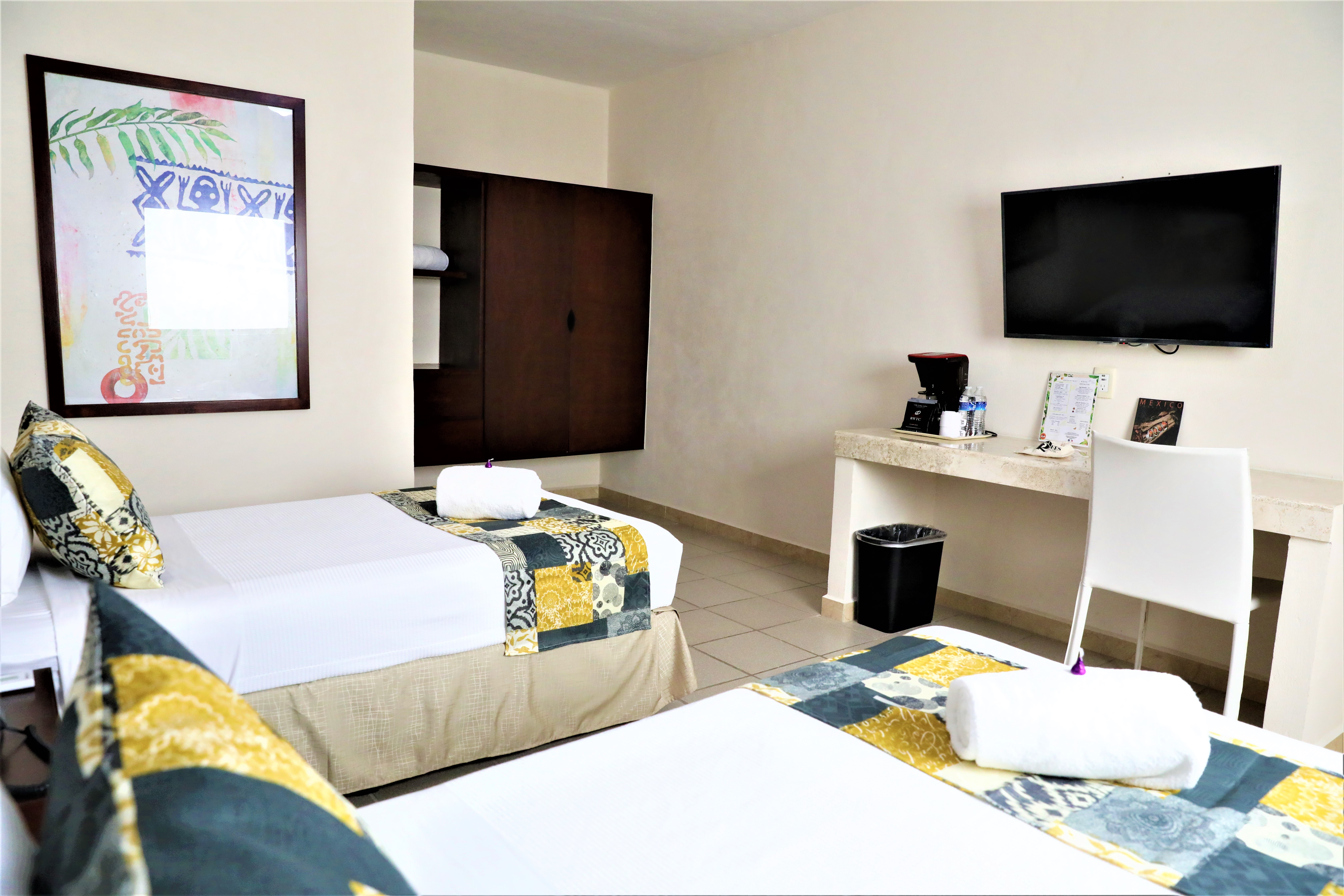 Family Room Three Beds