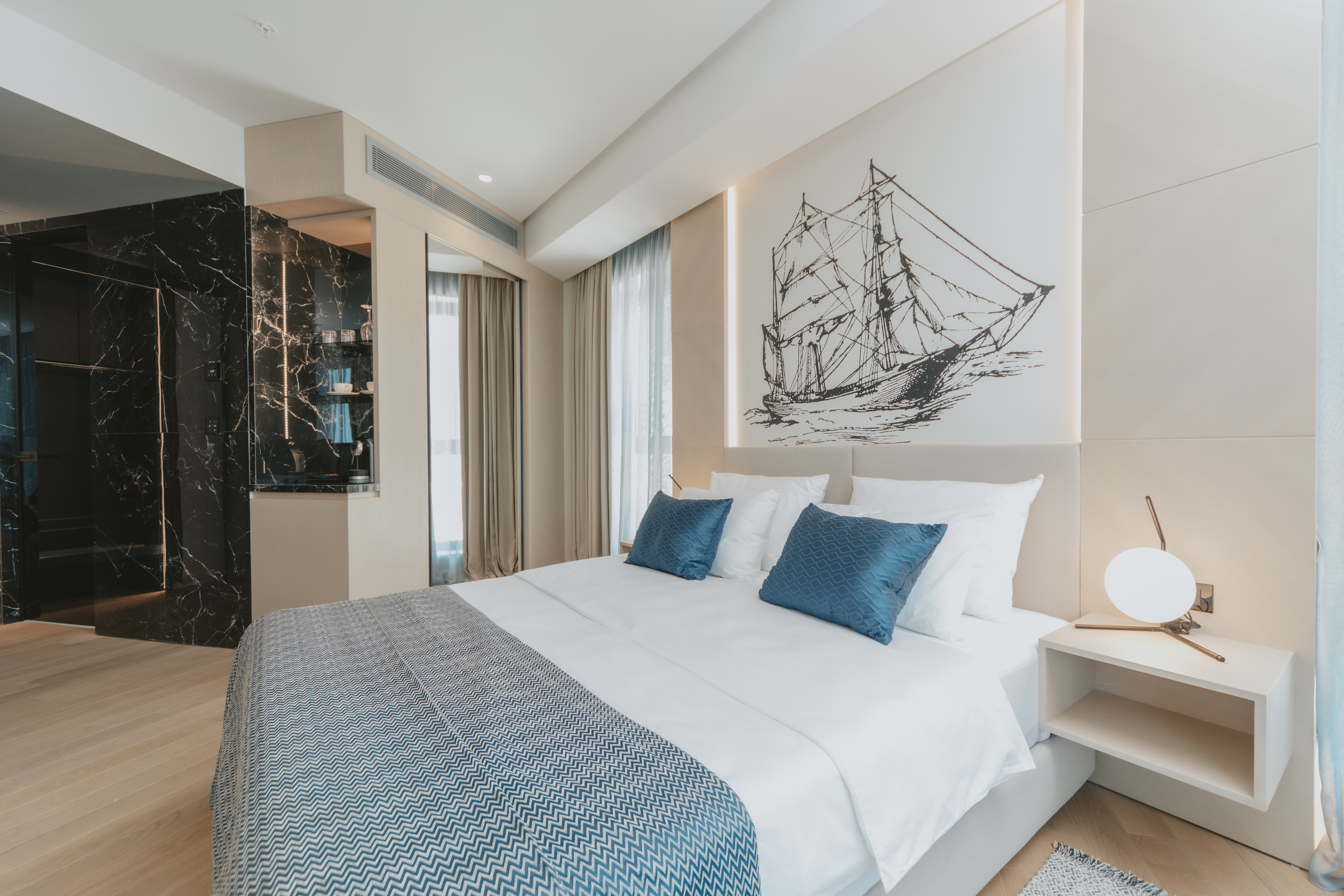 Double Single Superior Side Sea View