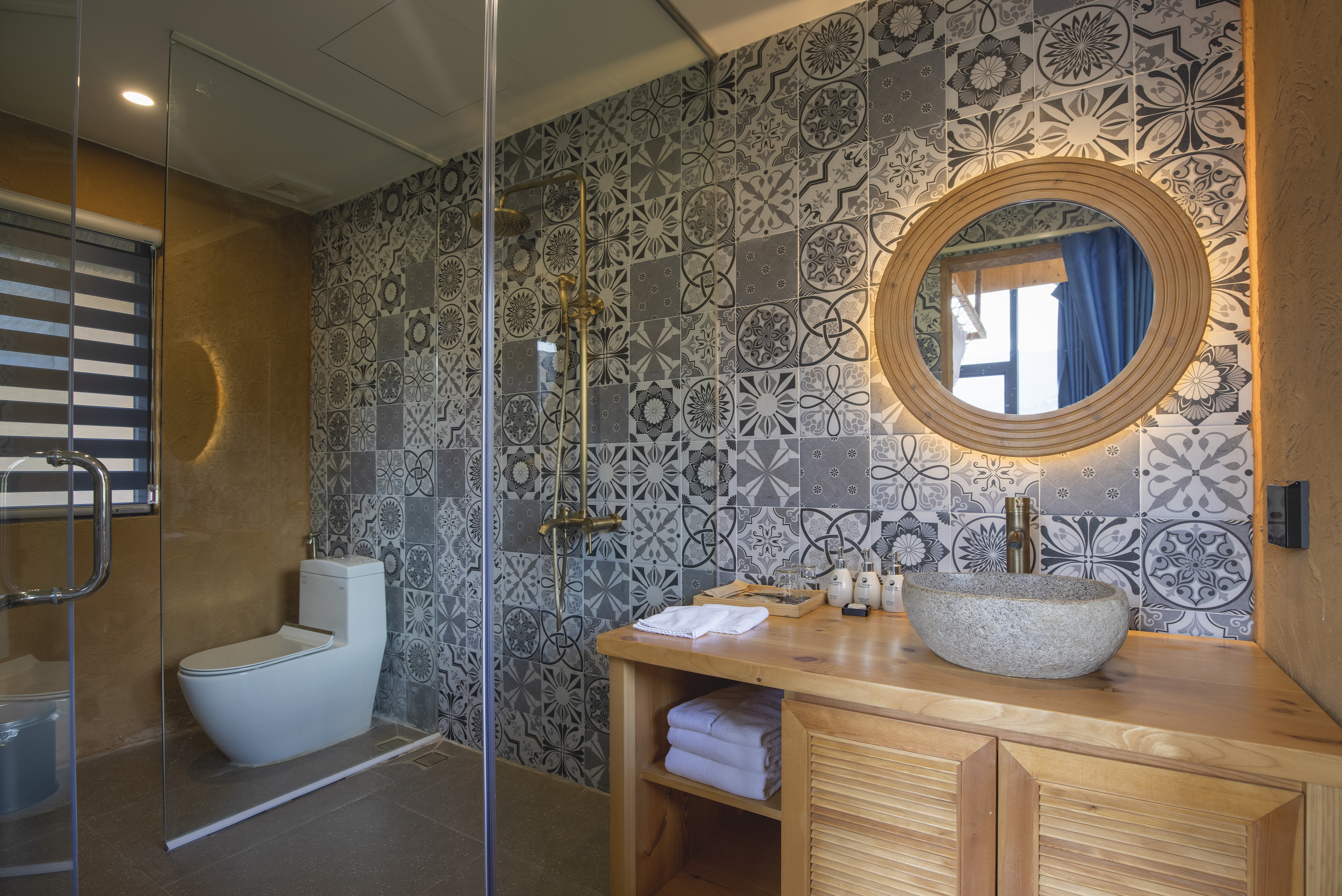 Double King Size Bed