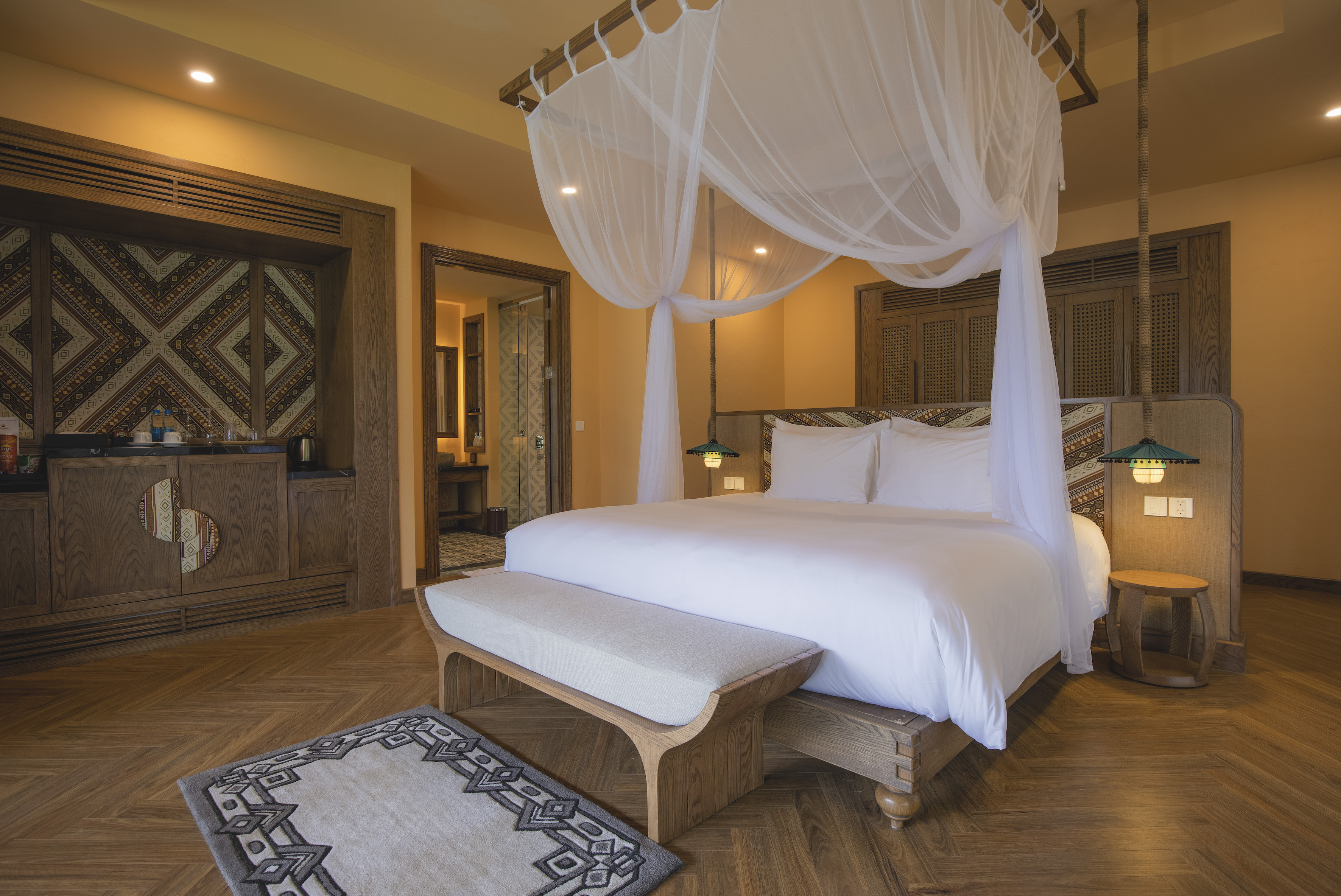 Bungalow King Size Bed