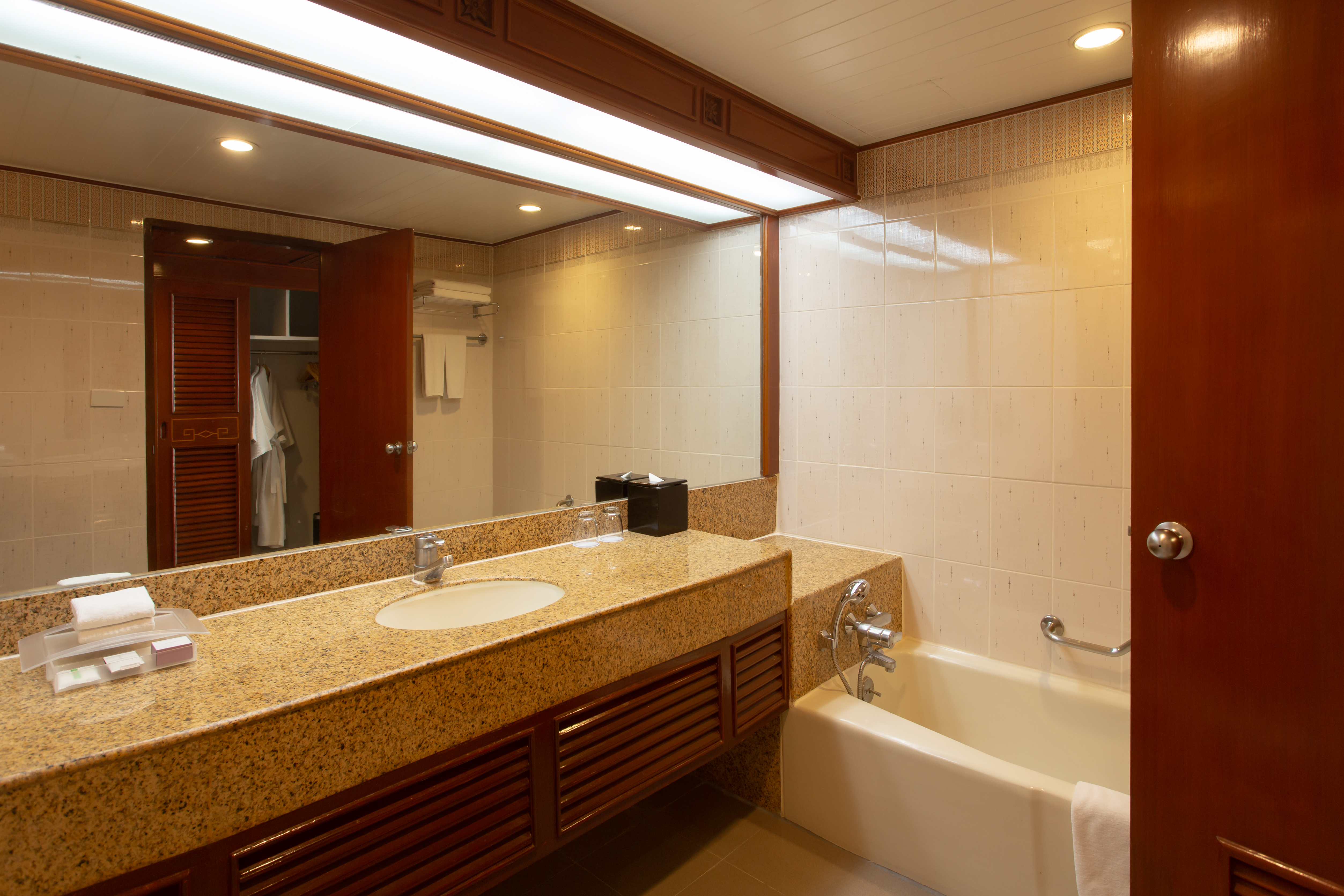 Twin Premier Queen Bed