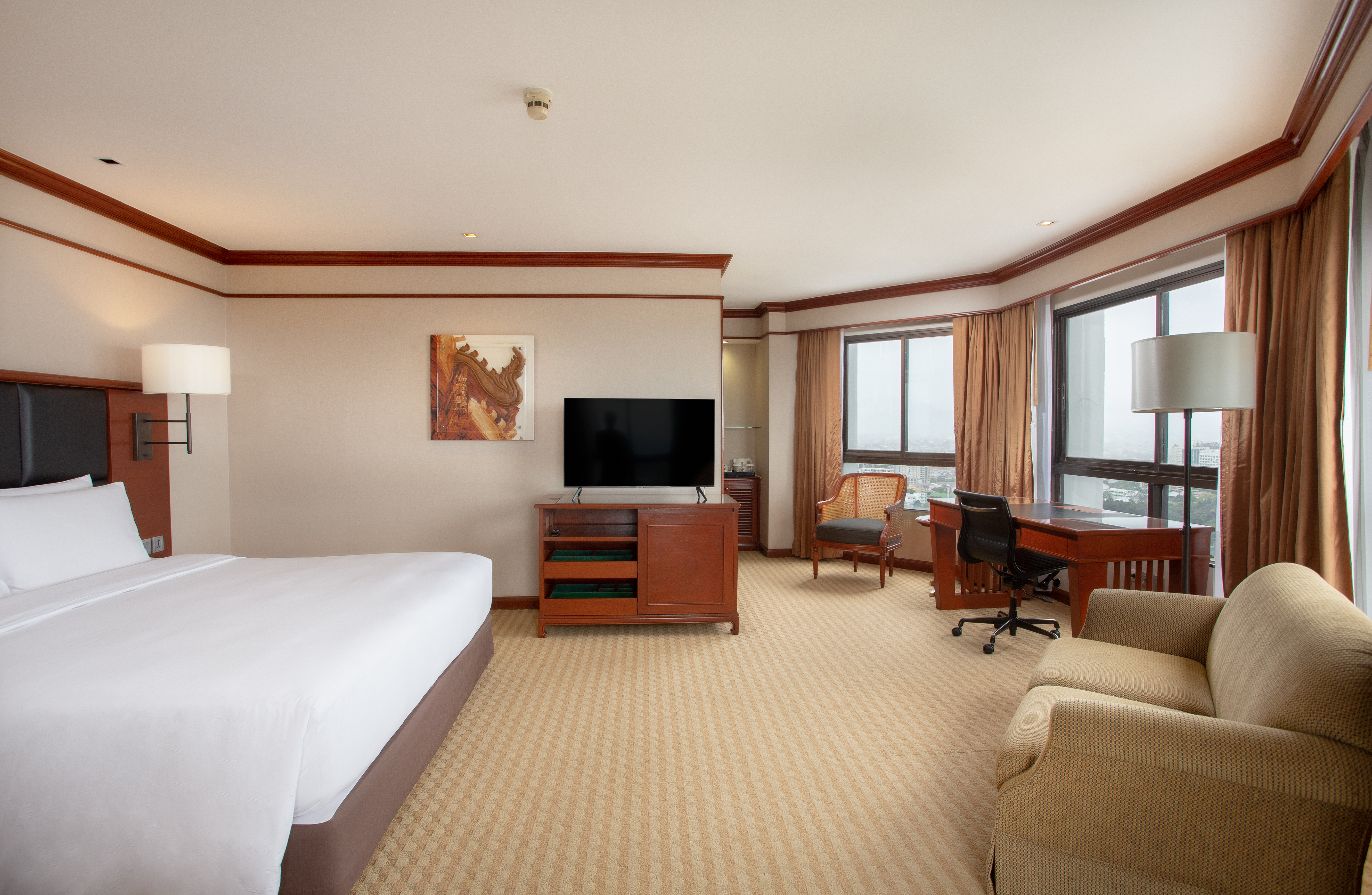 Suite Deluxe King Bed