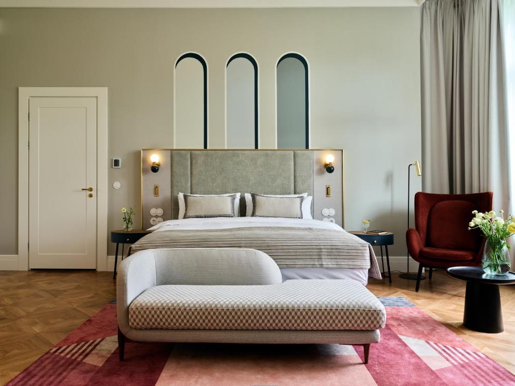 Double Single Superior