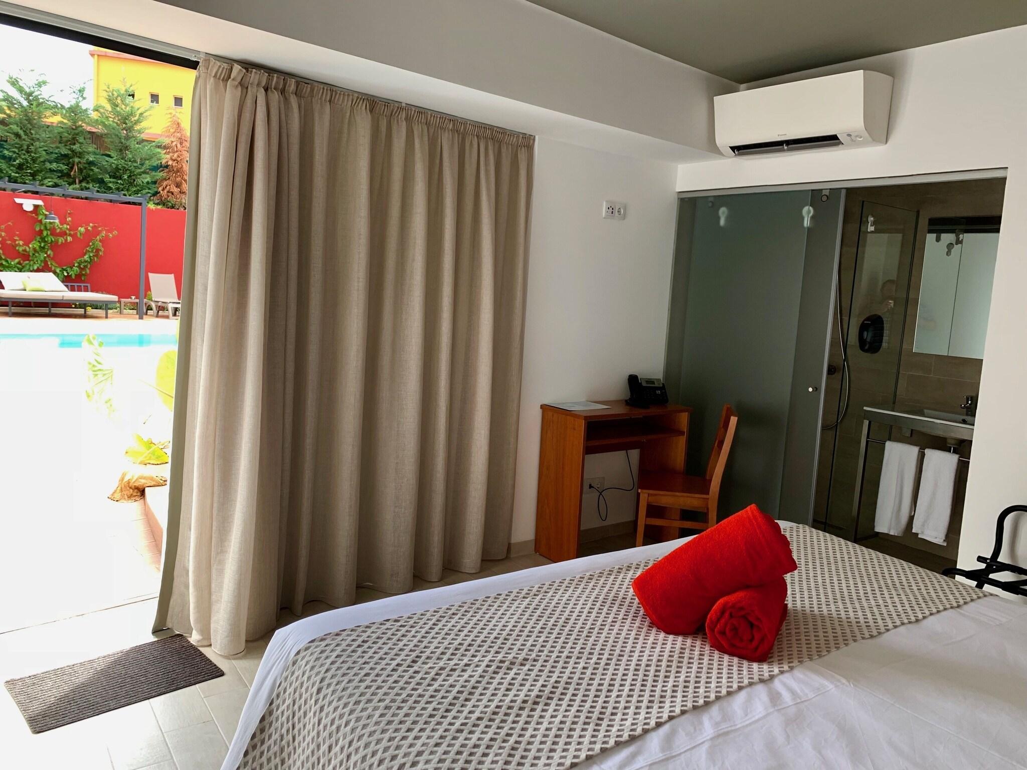 Double Pool View King Bed