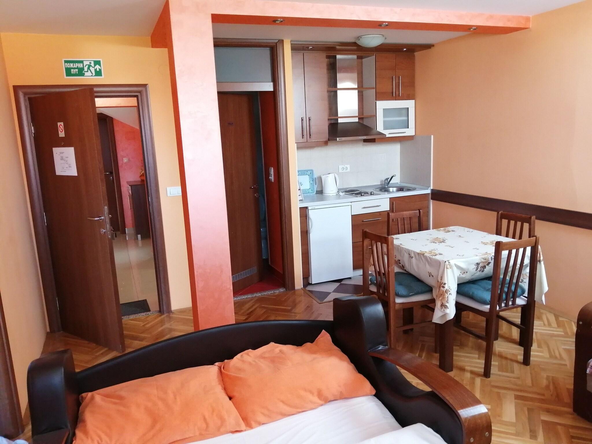 Apartment Two Double Beds One Bedroom 