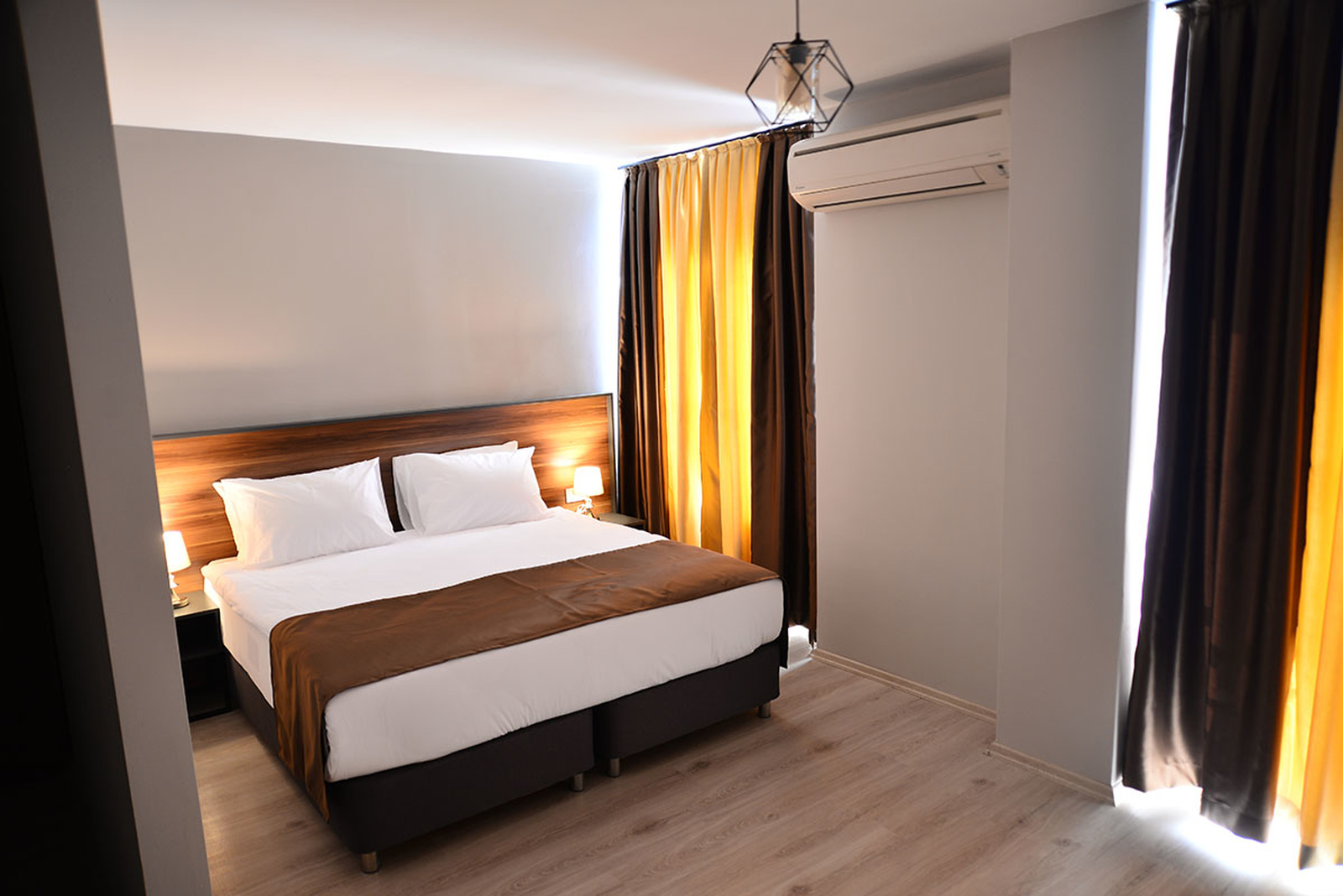 Family Room Capacity 1