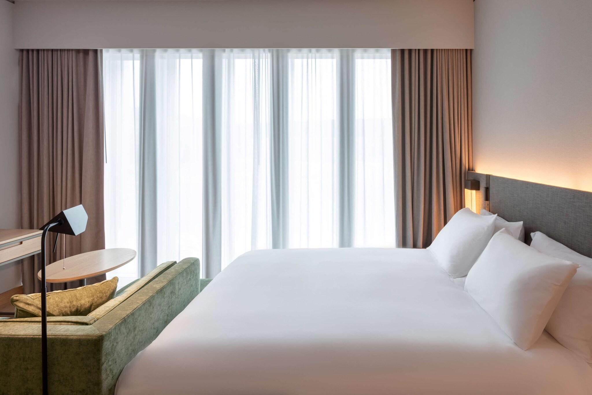 Double King Size Bed