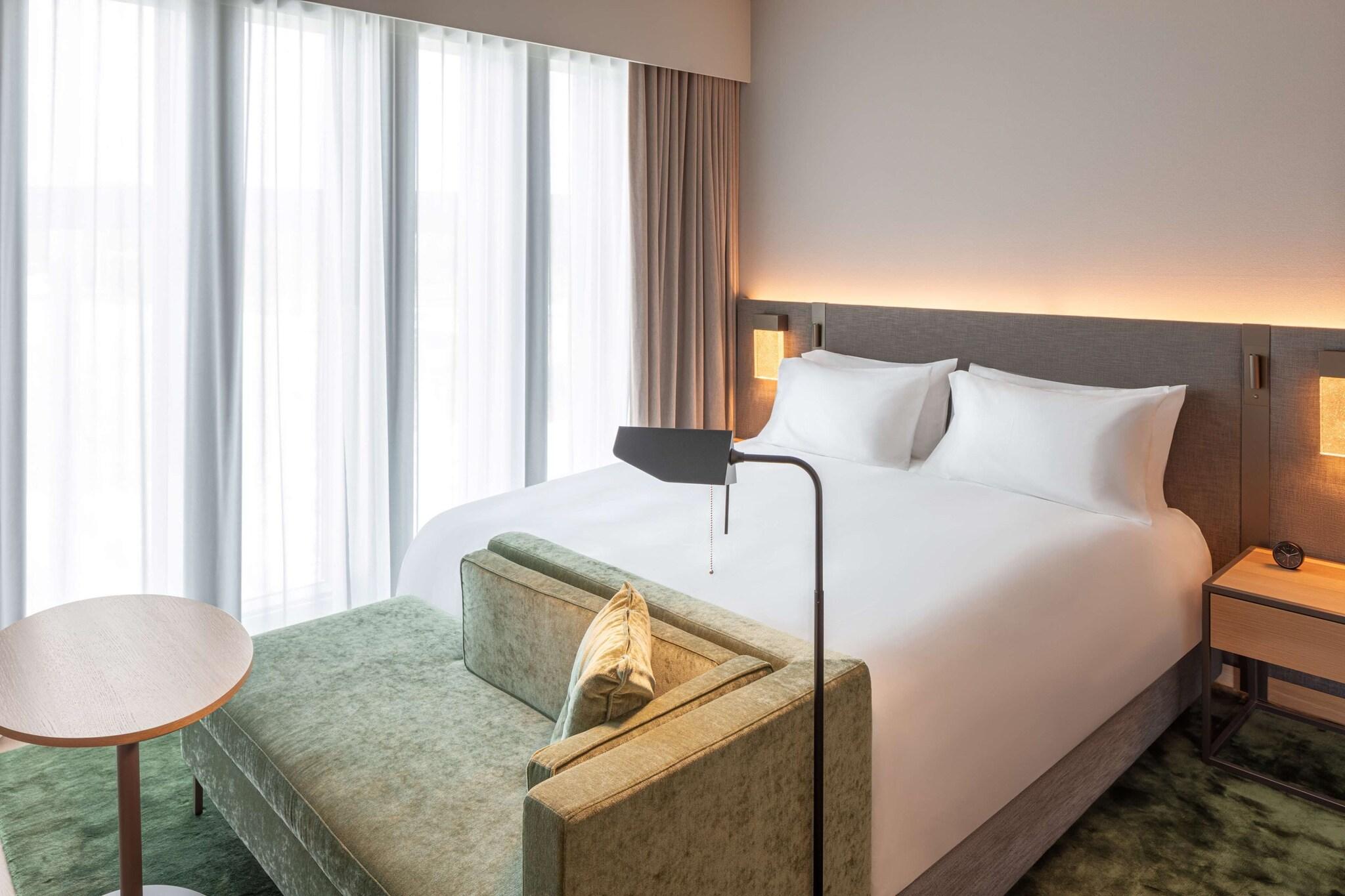 Double King Size Bed