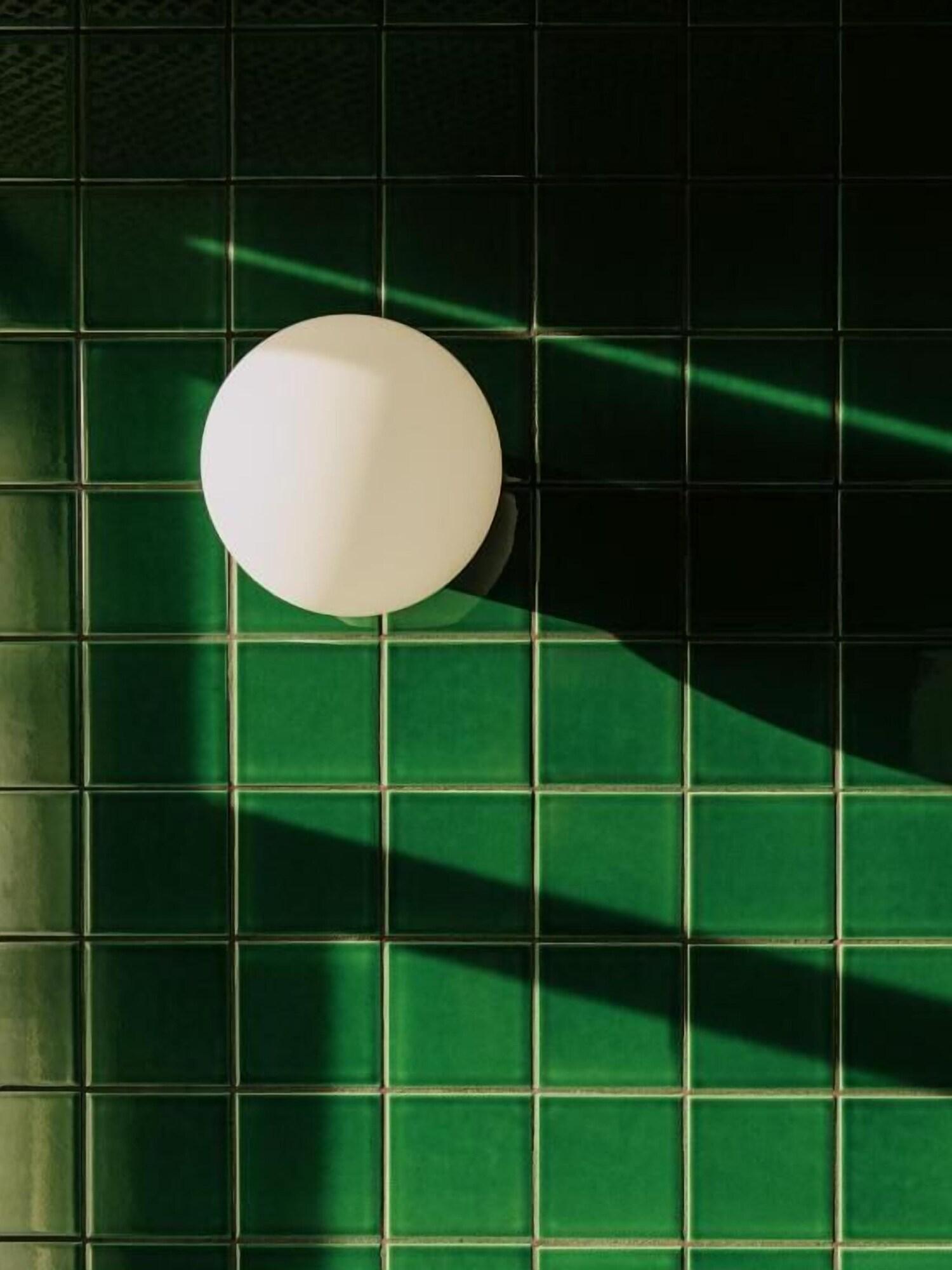 Double Queen Size Bed