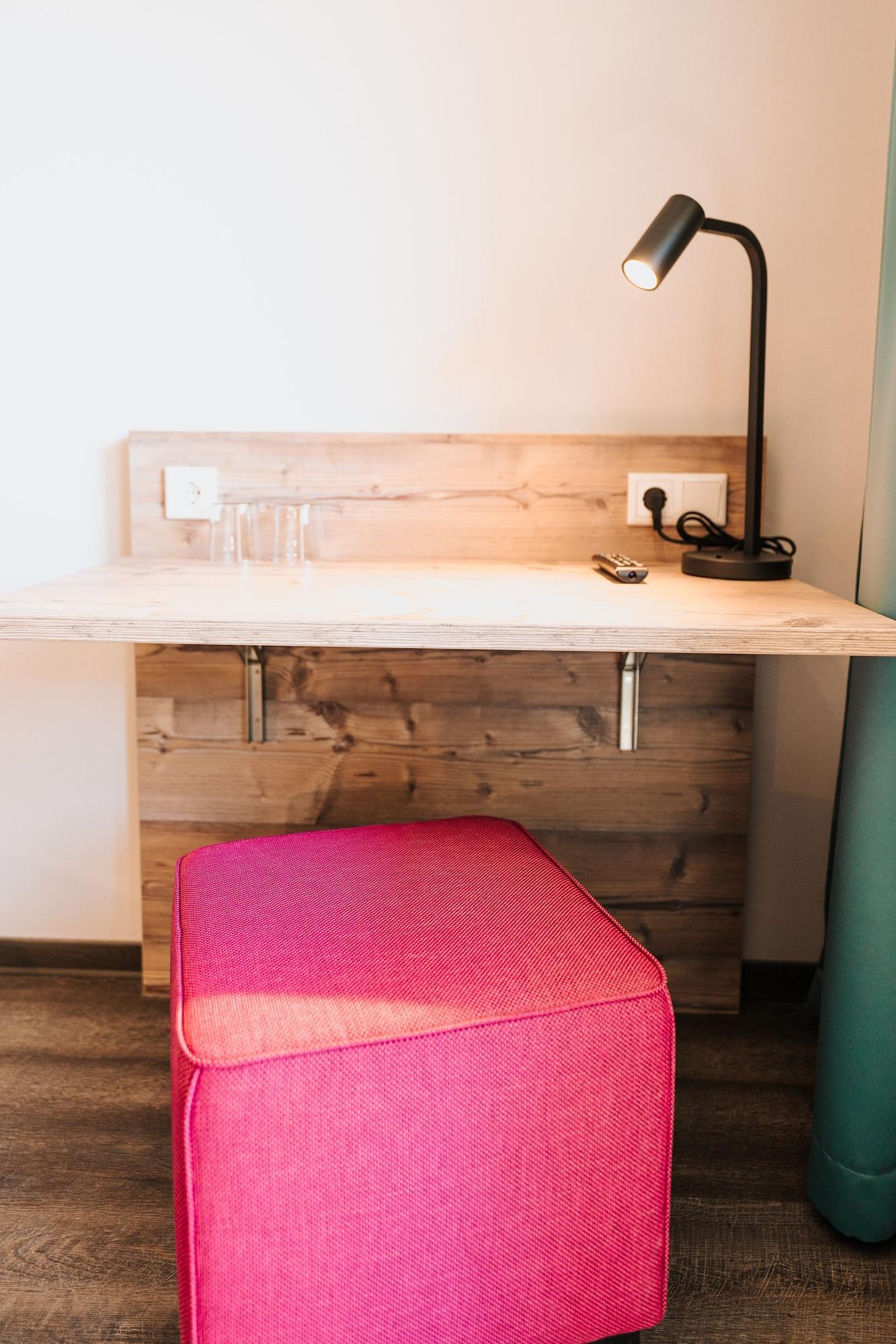 Double or Twin Standard