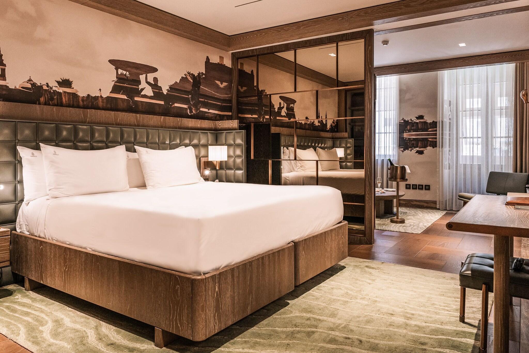 Suite City View King Bed