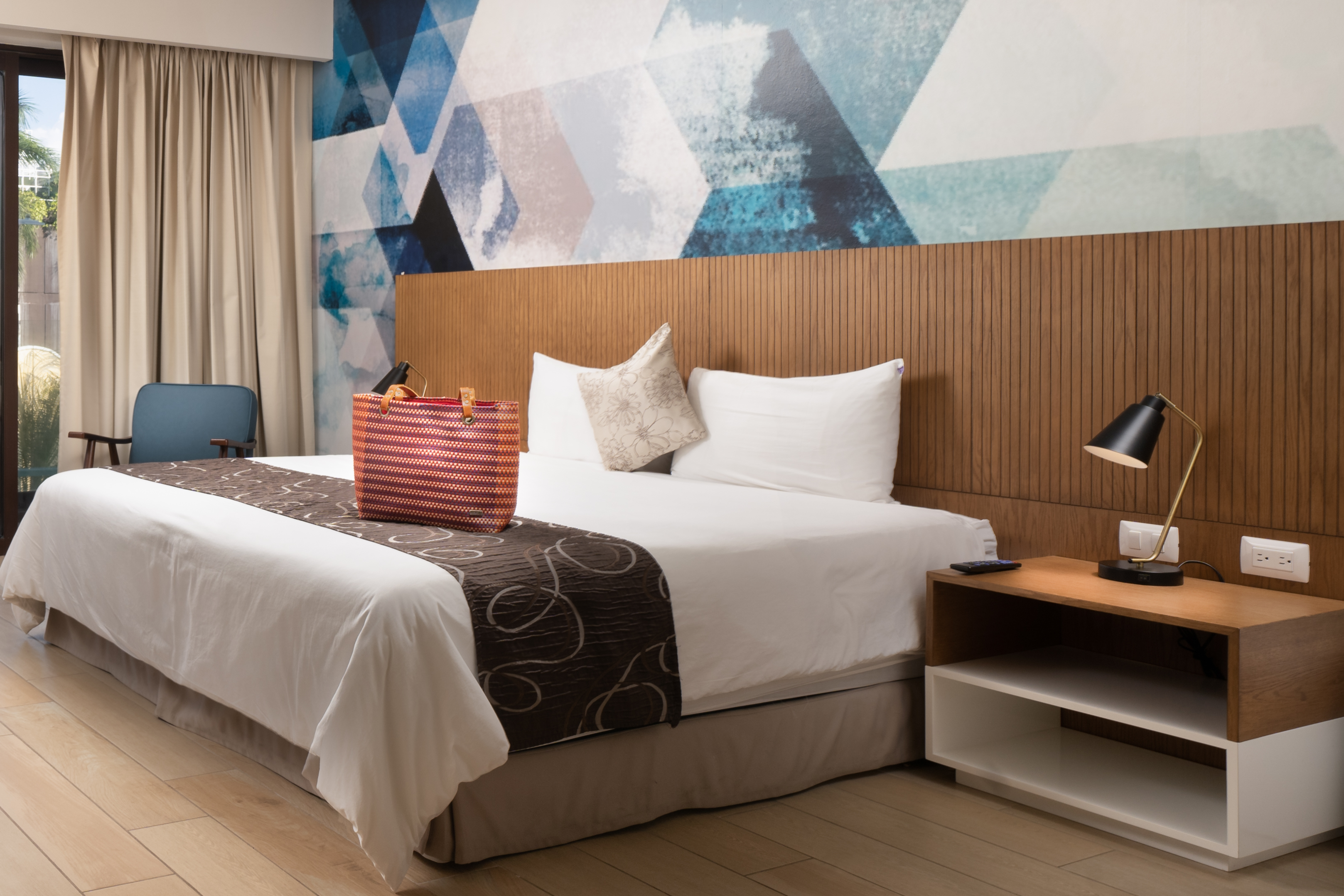 Studio King Size Bed