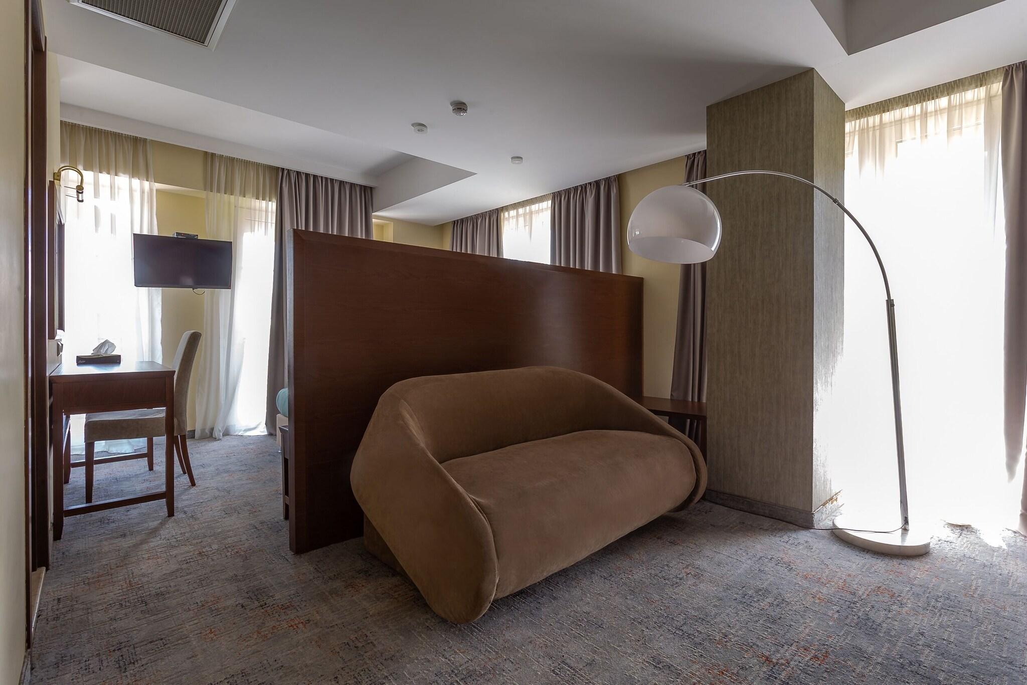 Double or Twin Superior King Bed