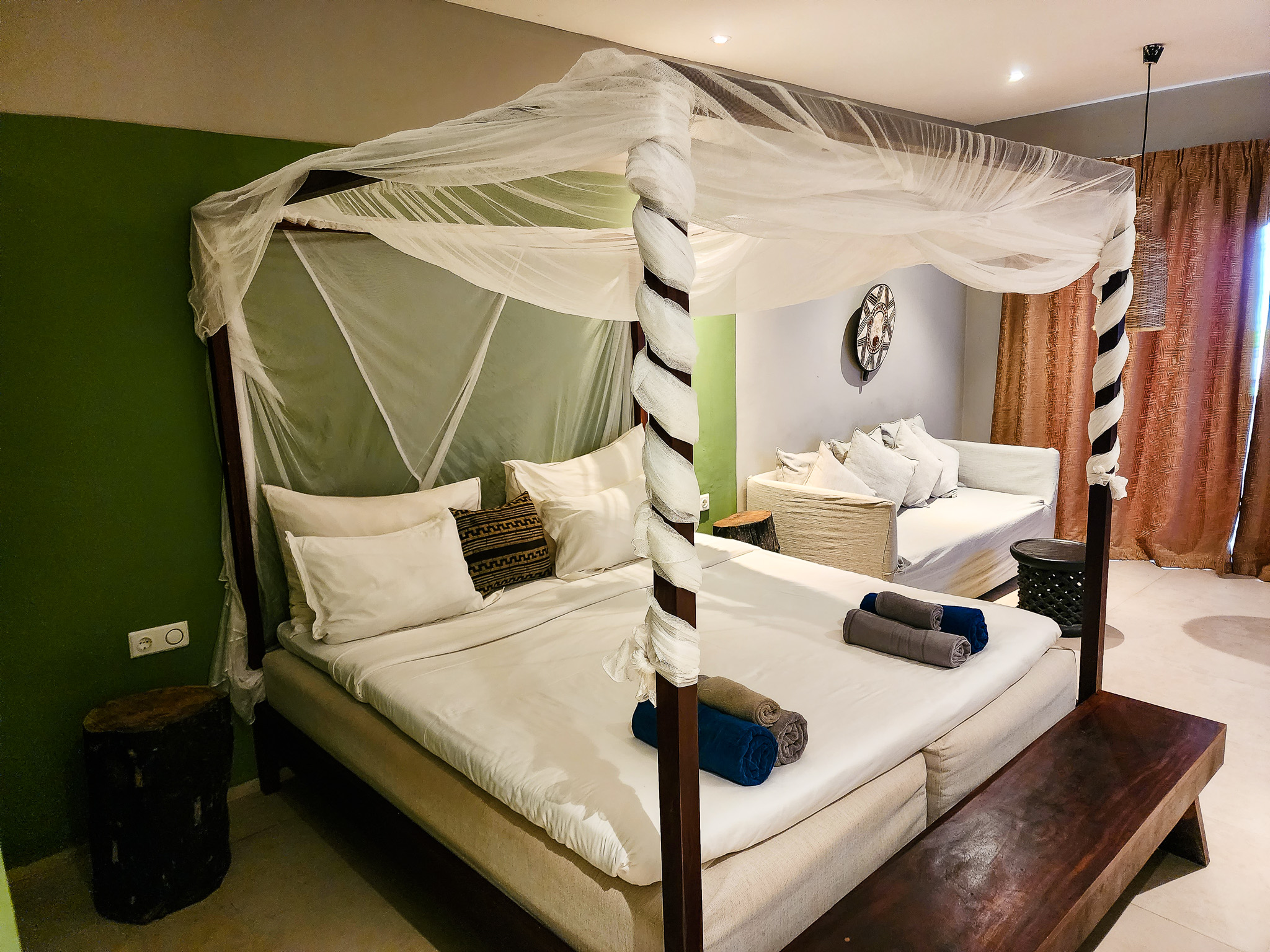 Double Pool View King Bed