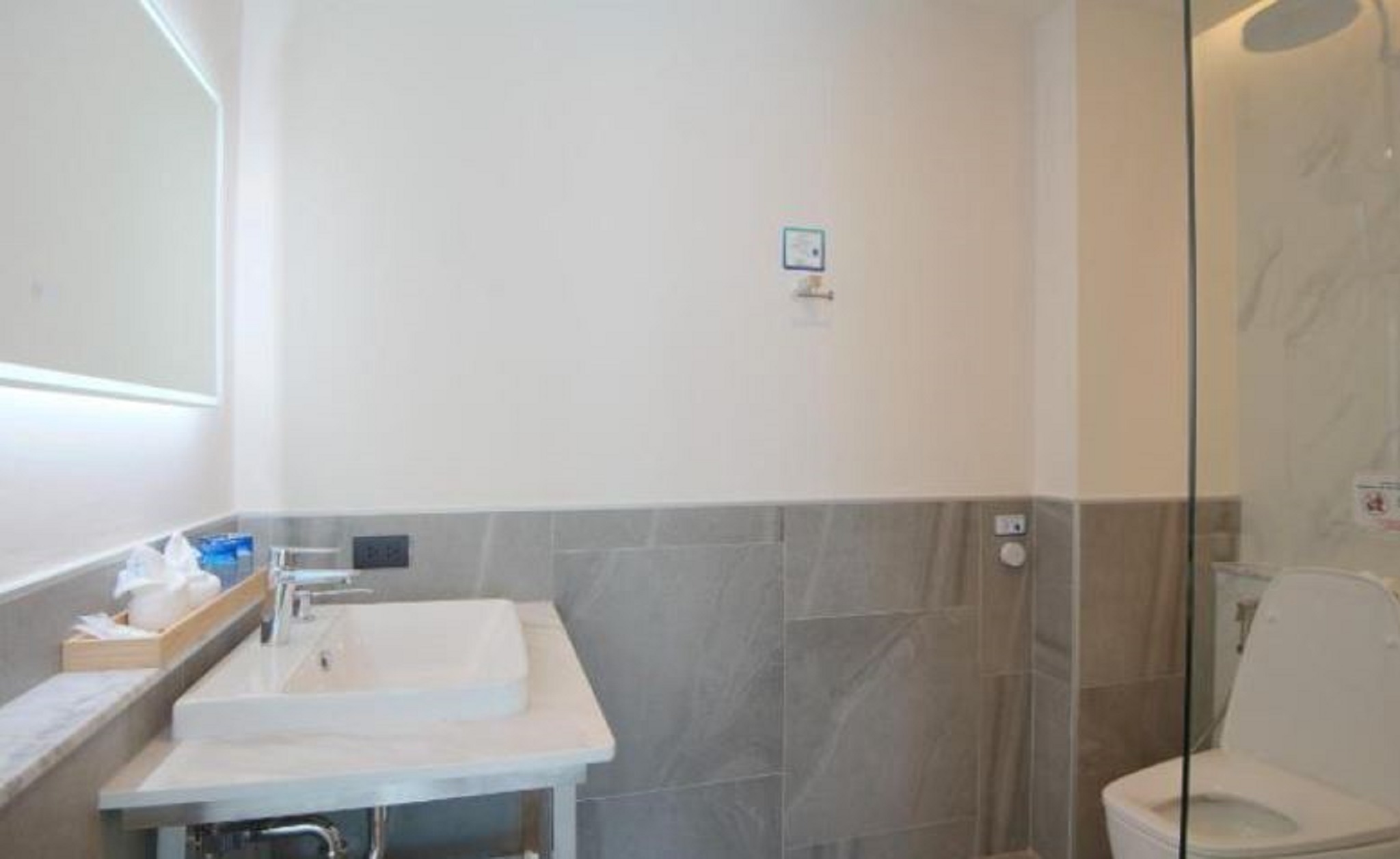 Double or Twin Deluxe Pool View