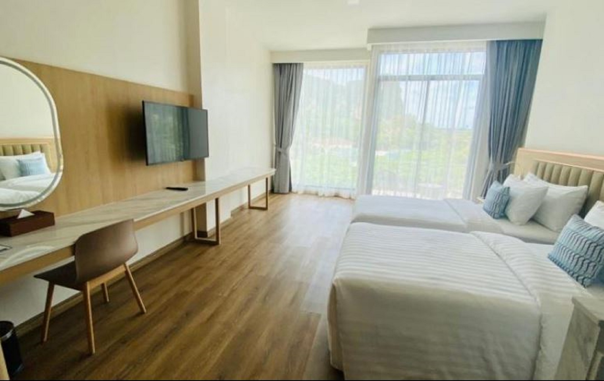 Double or Twin Deluxe