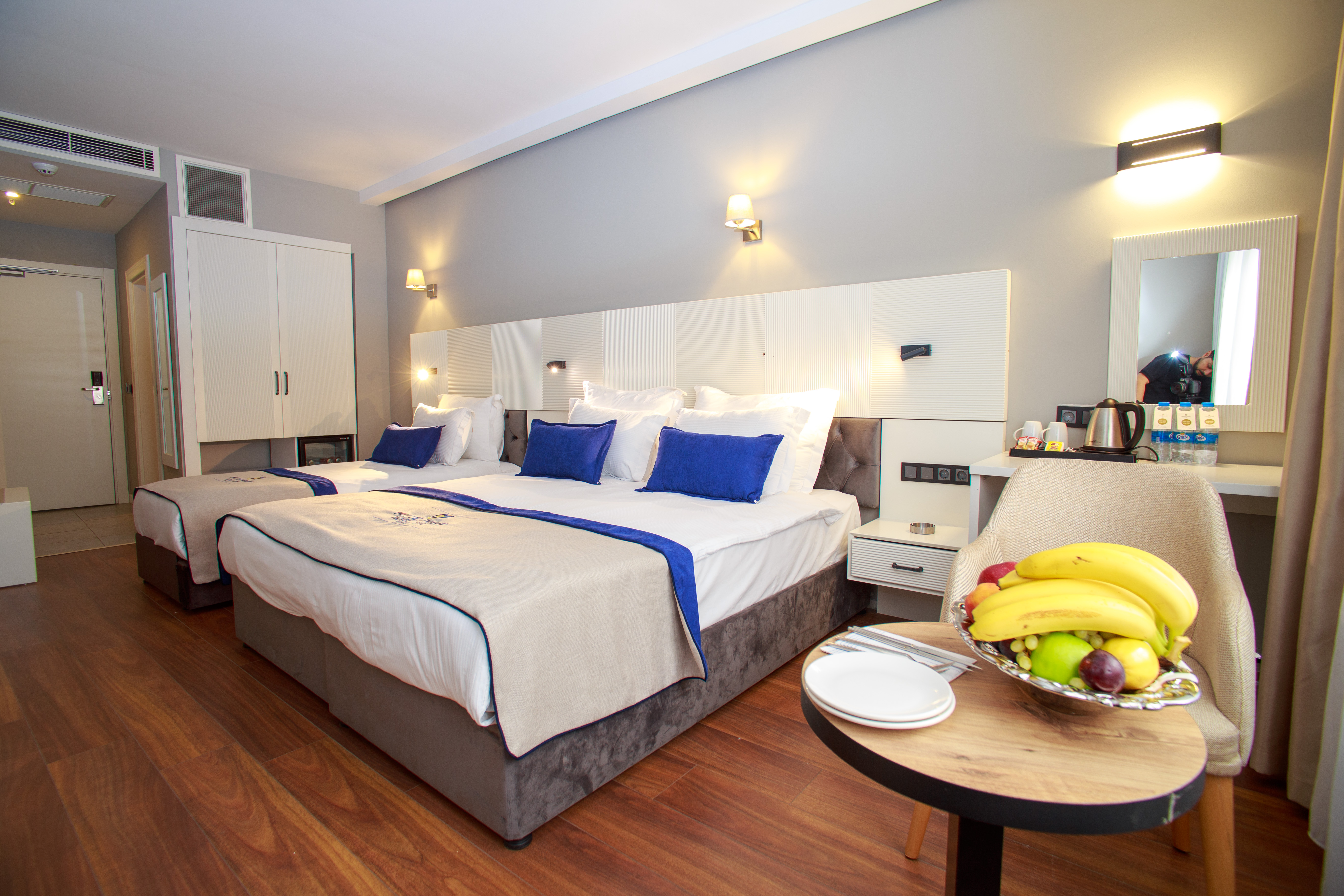 Double Deluxe Two Beds