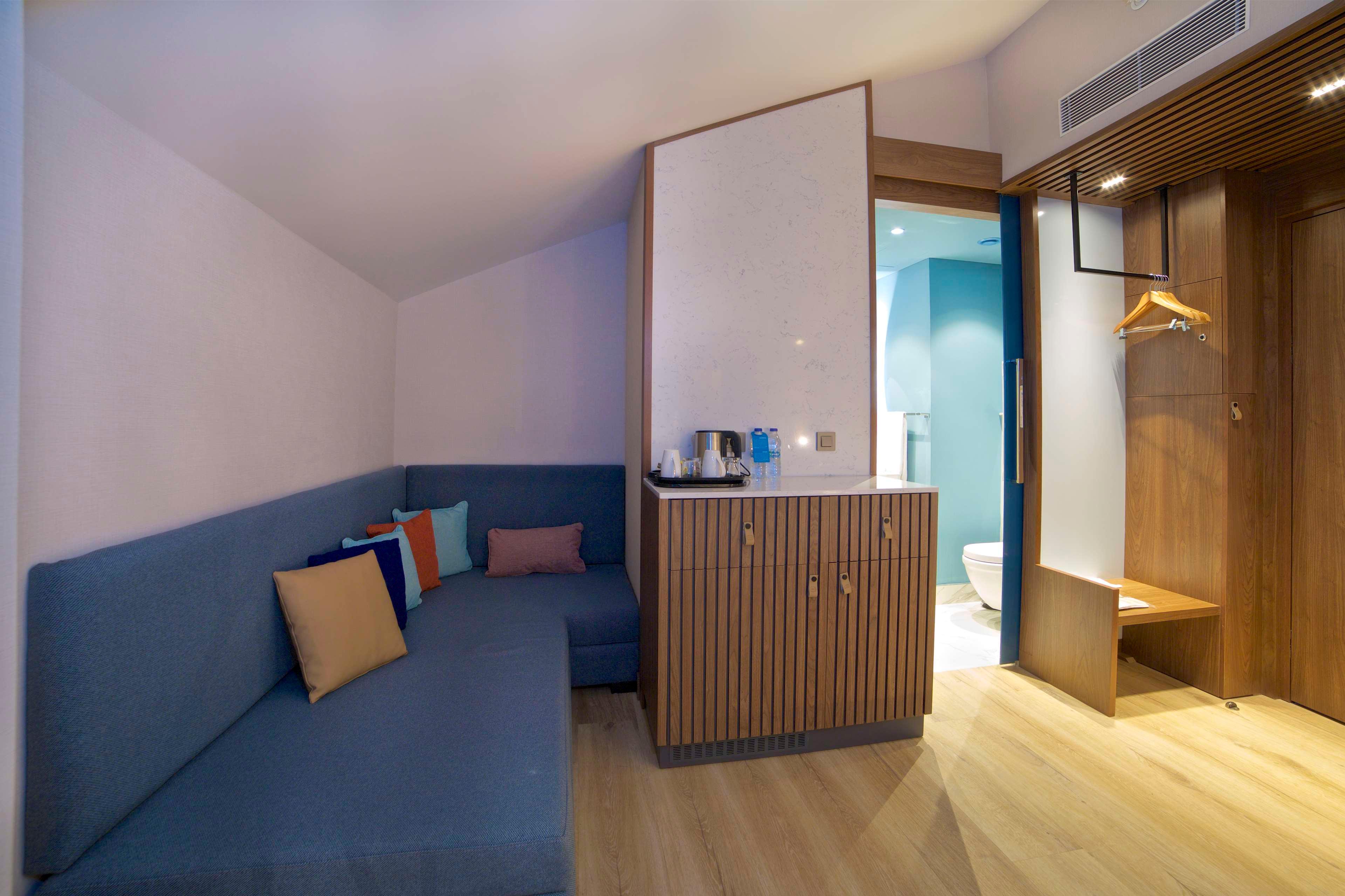 Double King Size Bed