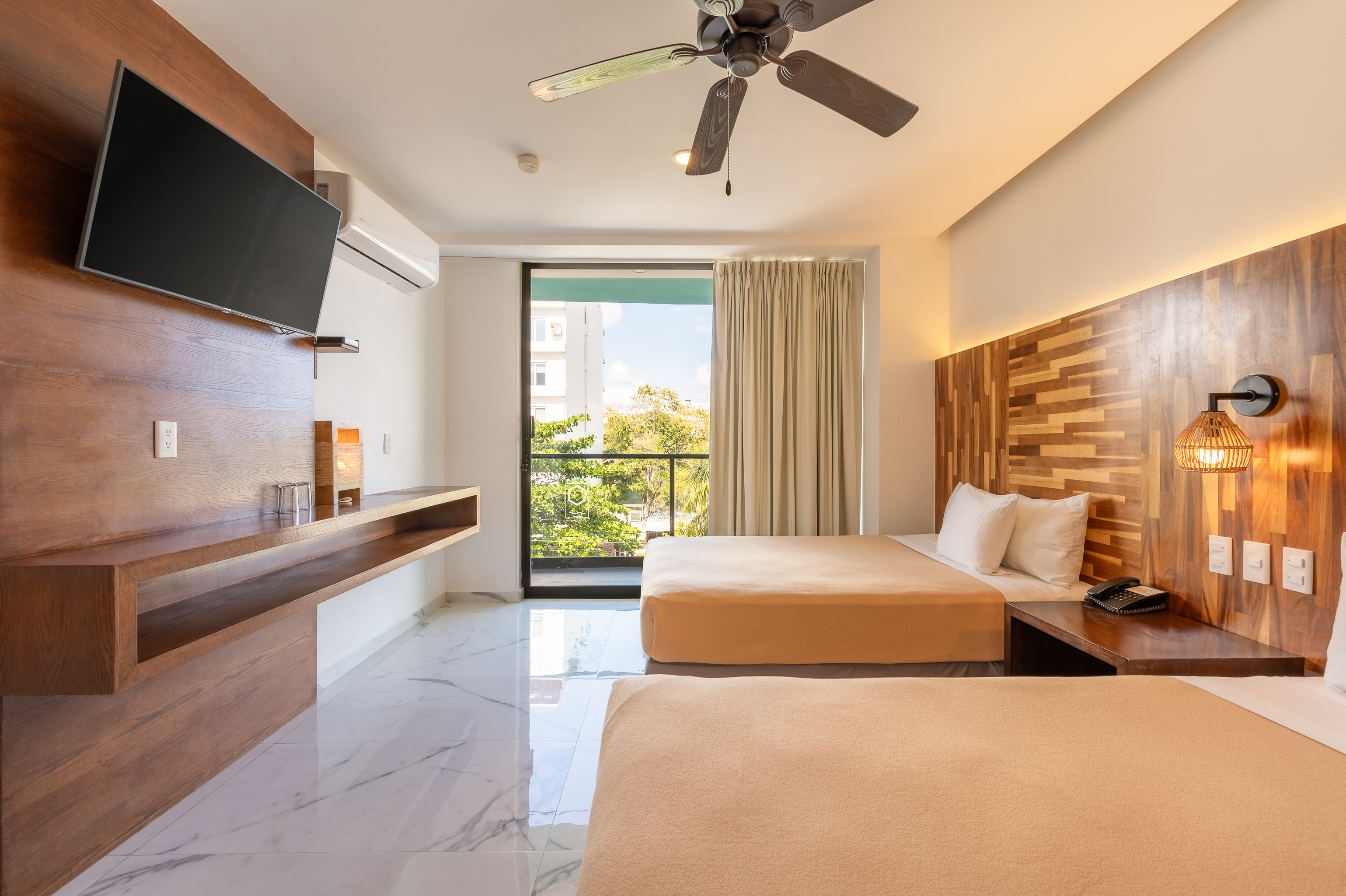 Double Superior Queen Bed