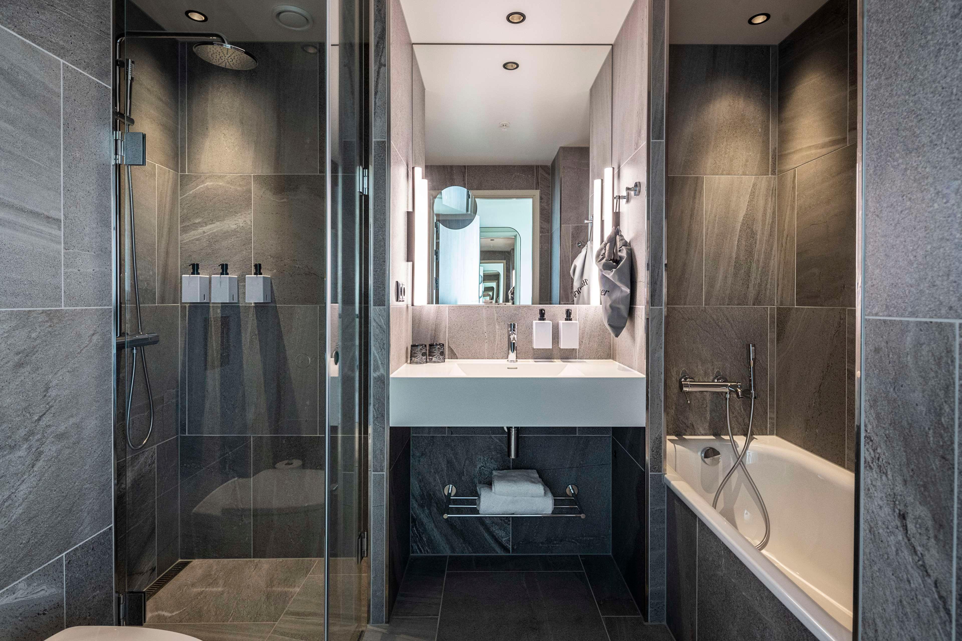 Double Superior King Bed