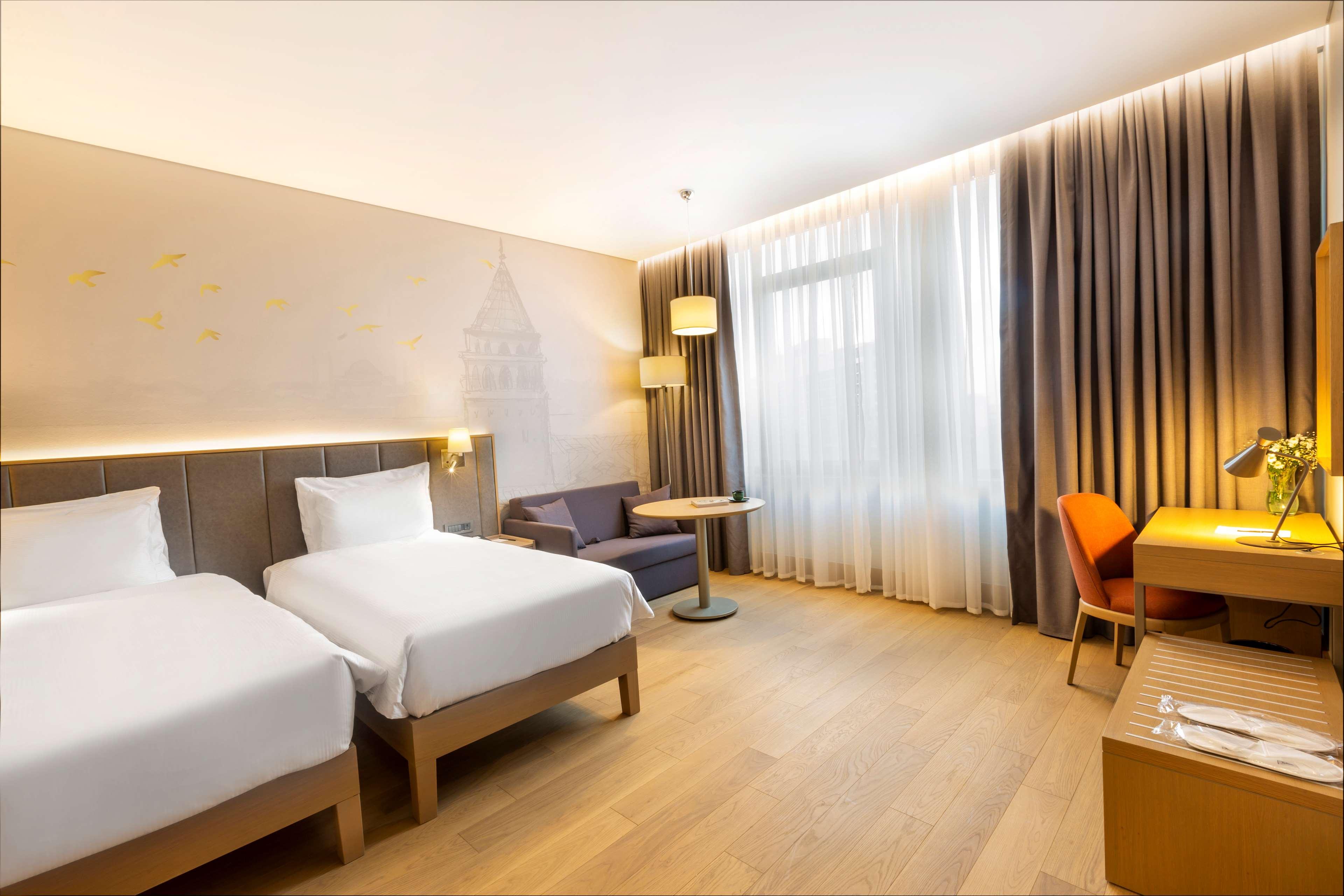 Junior Suite with Views