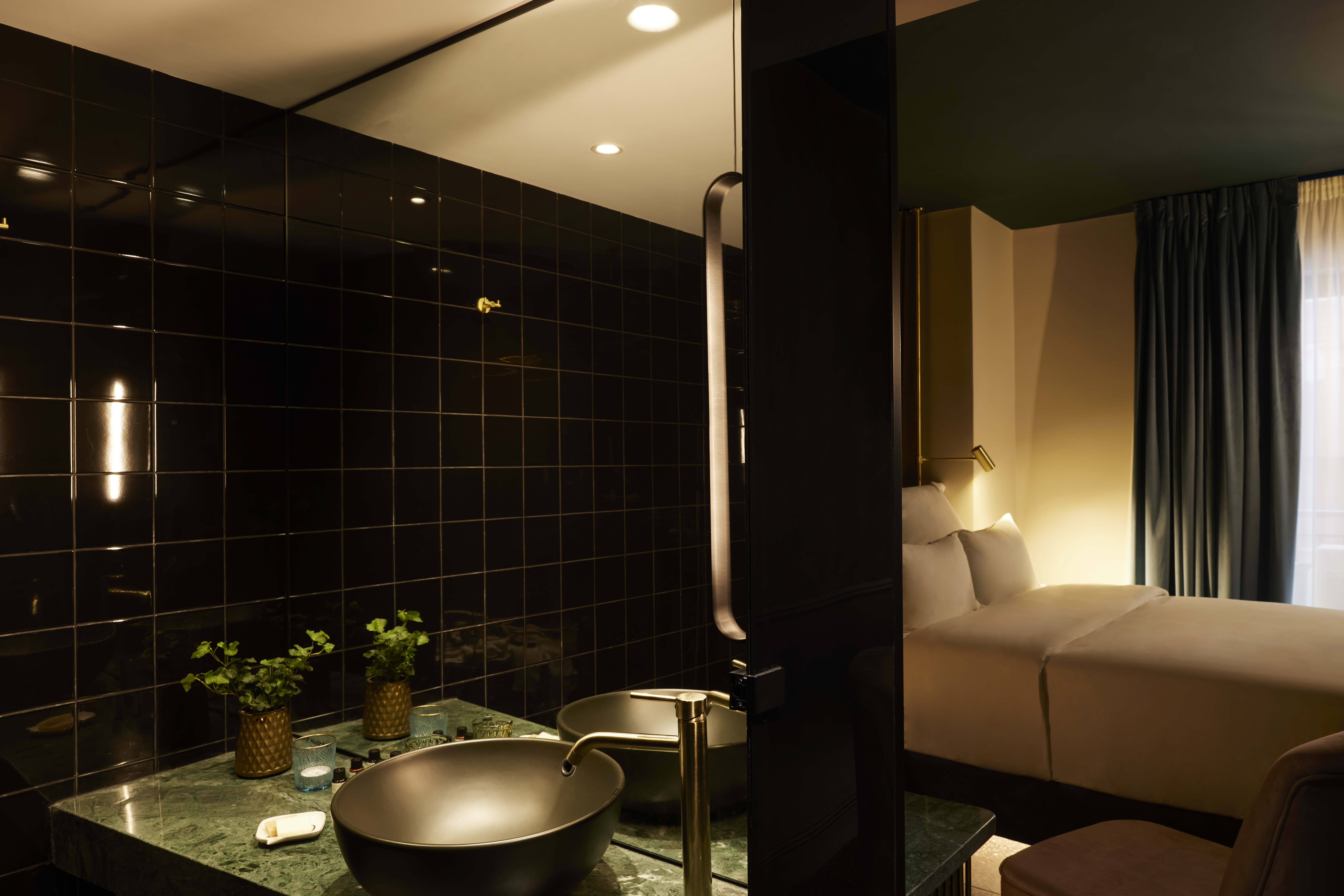 Double Single Classic with Balcony